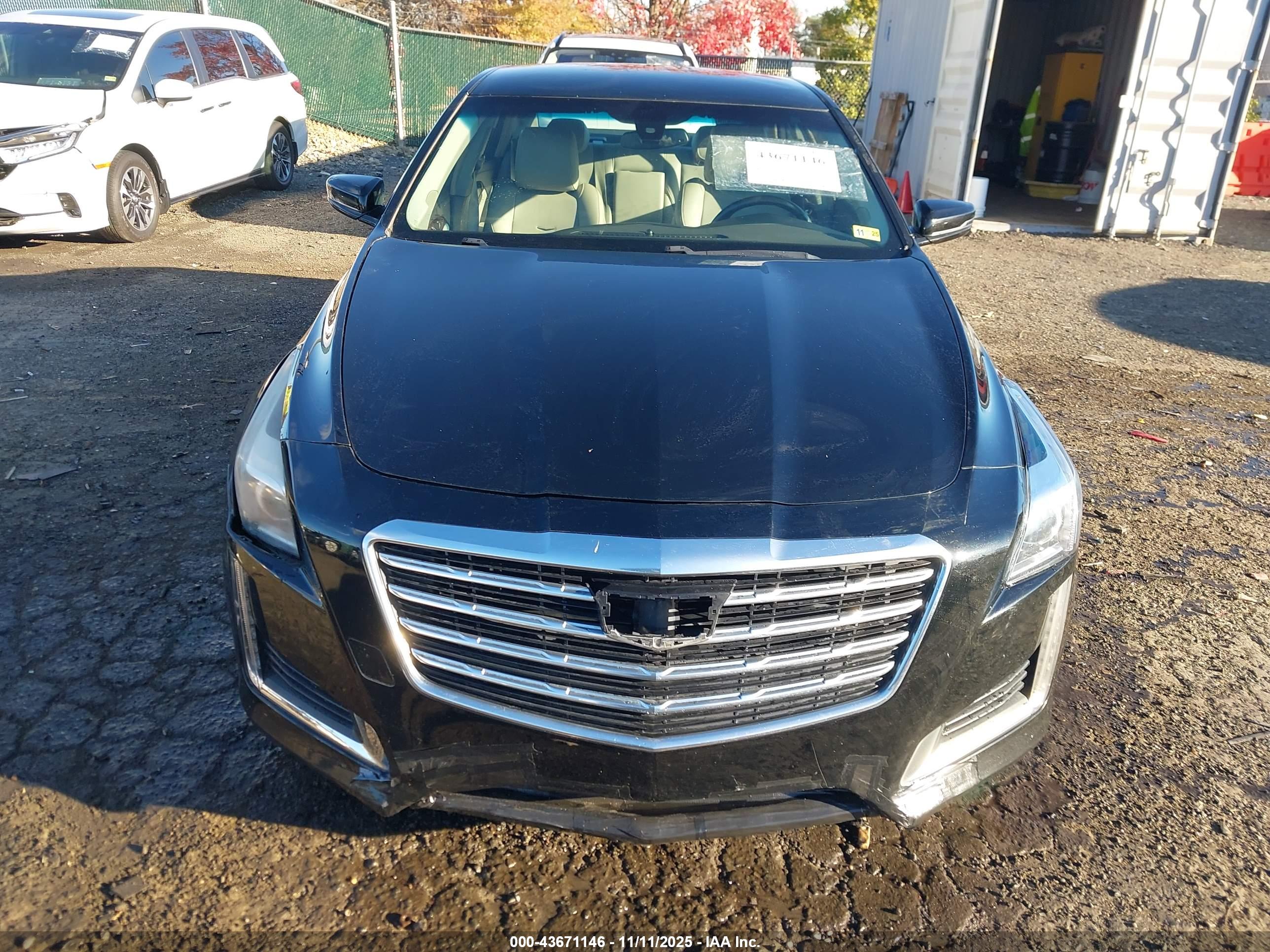 CADILLAC CTS image 6