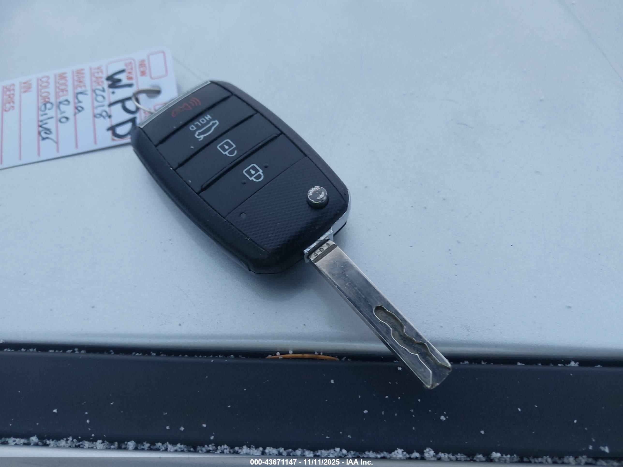 KIA RIO image 11