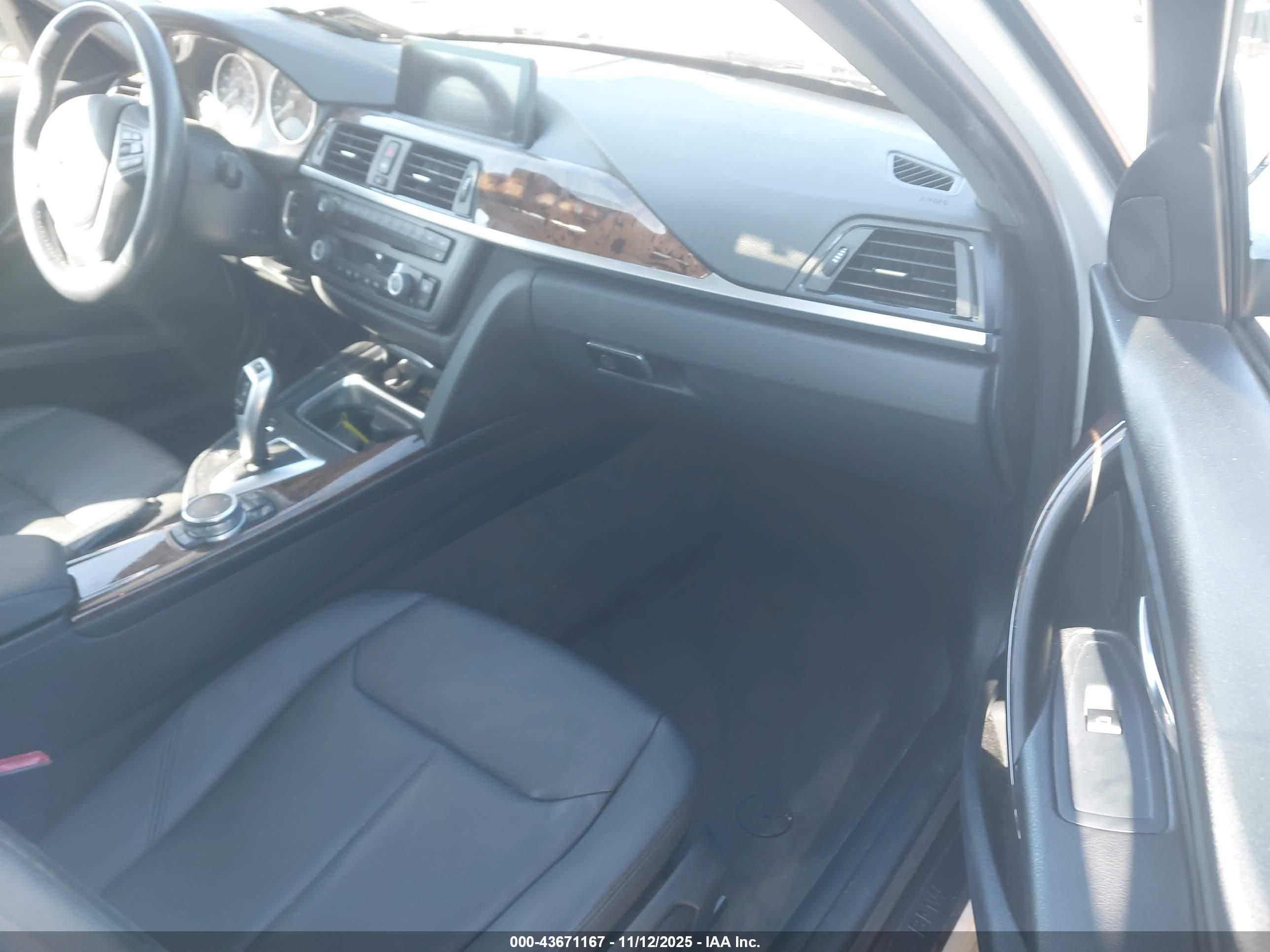 BMW 328I image 5