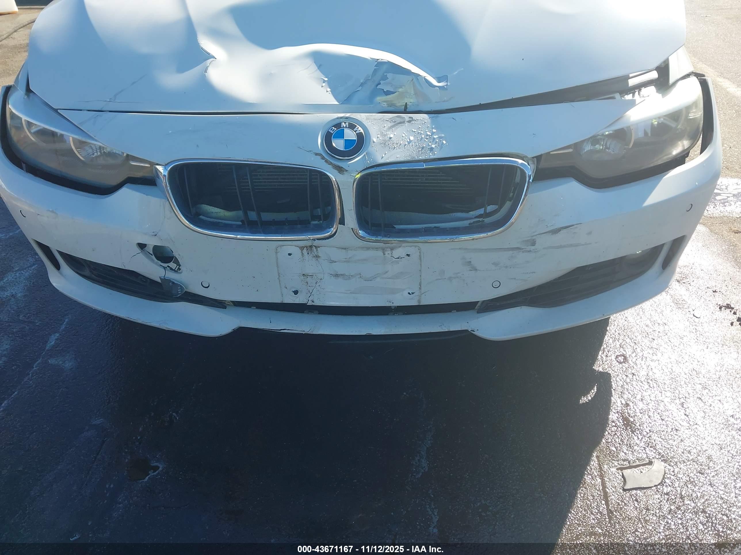 BMW 328I image 6