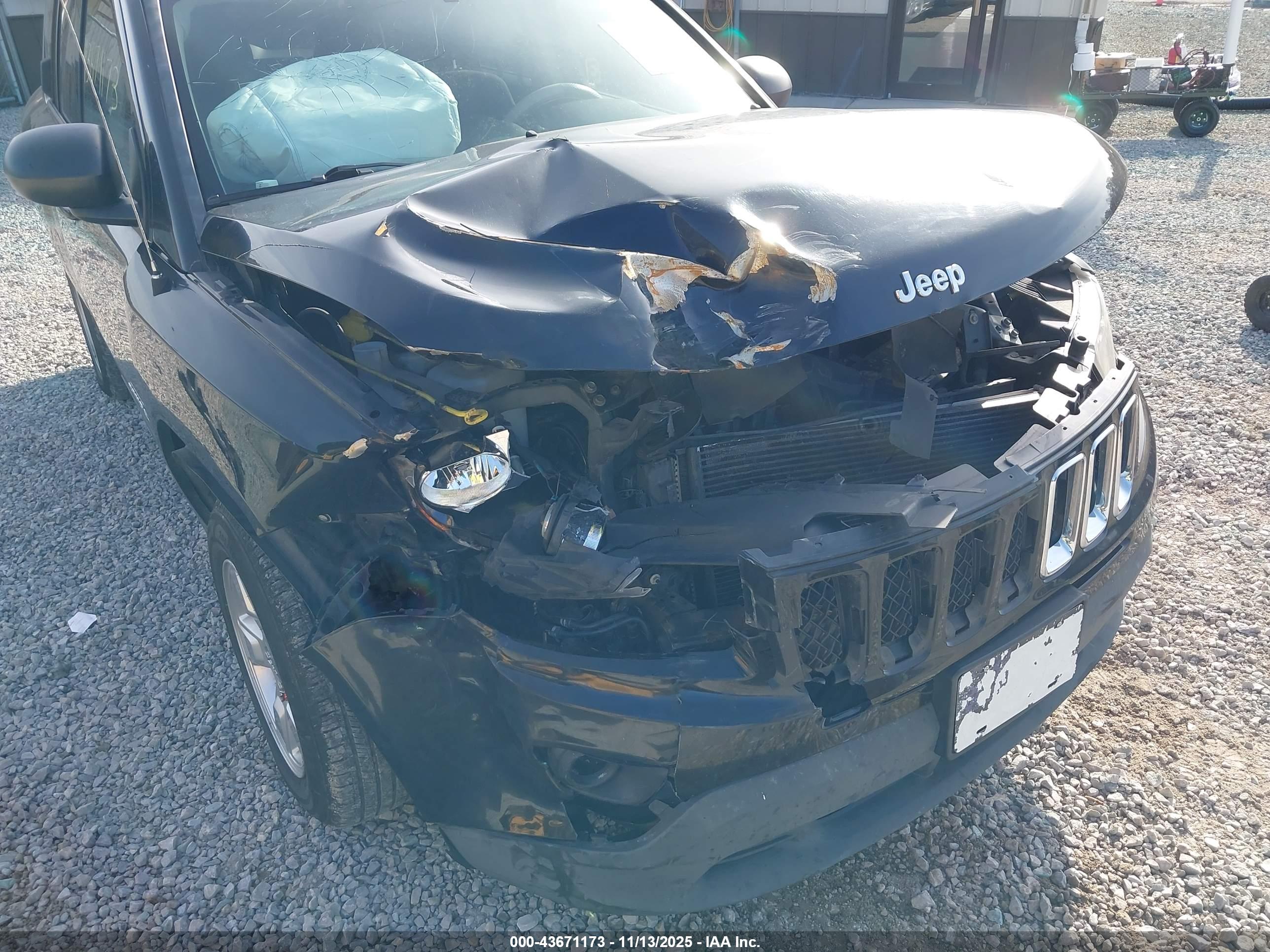 JEEP COMPASS image 6