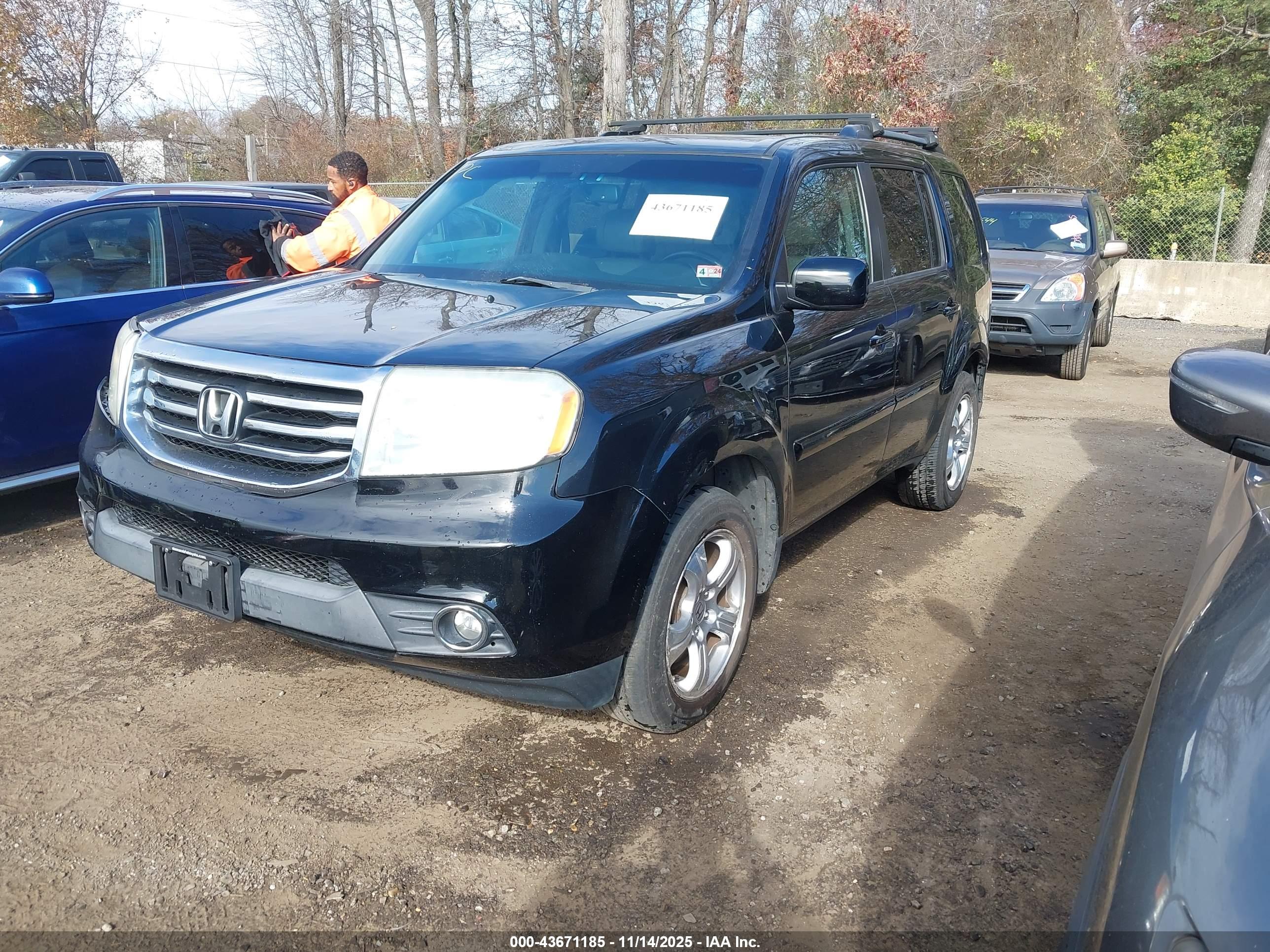 HONDA PILOT image 2