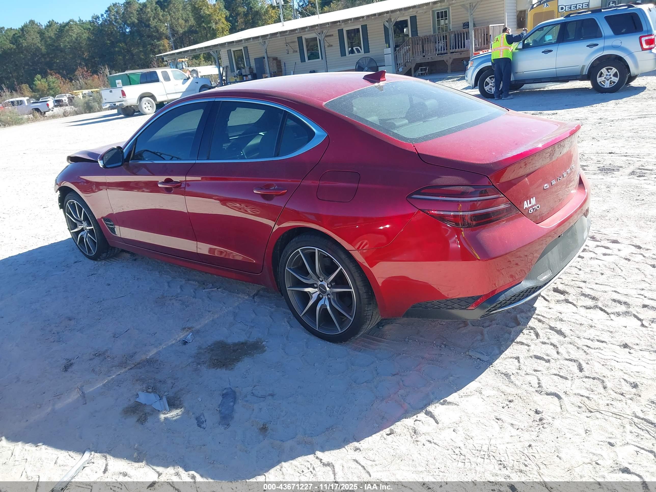 GENESIS G70 image 3