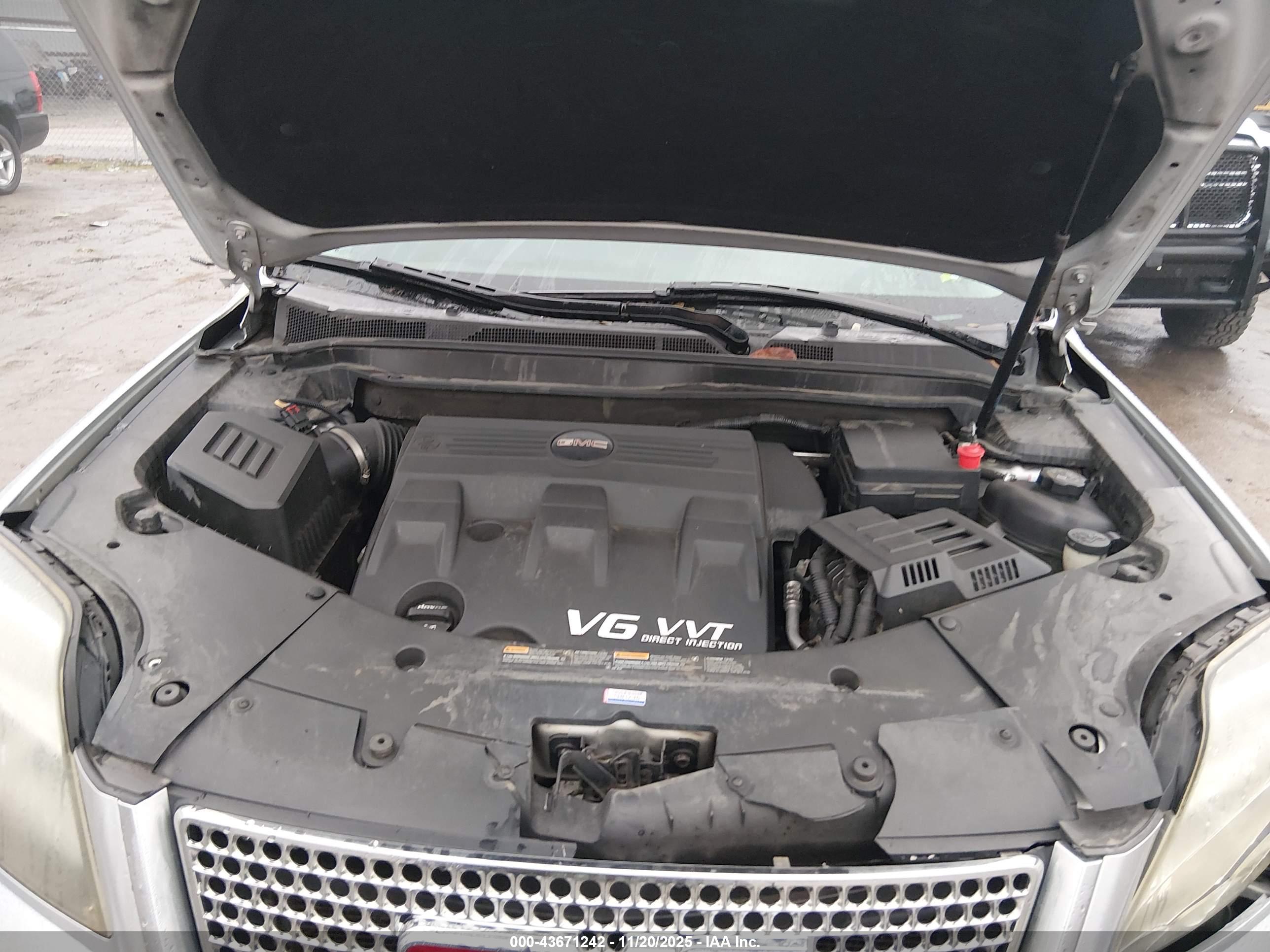 GMC TERRAIN image 10