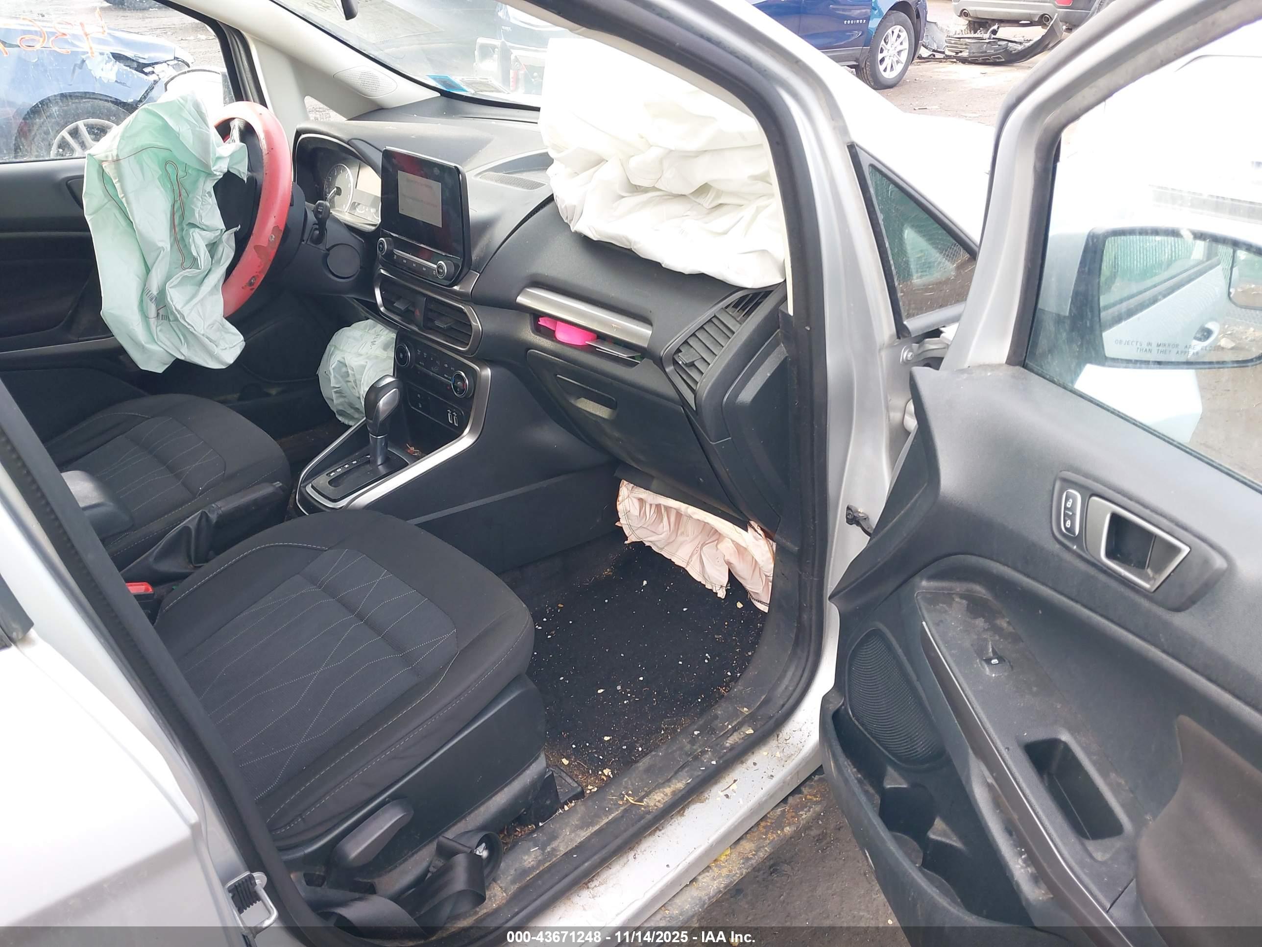 FORD ECOSPORT image 5