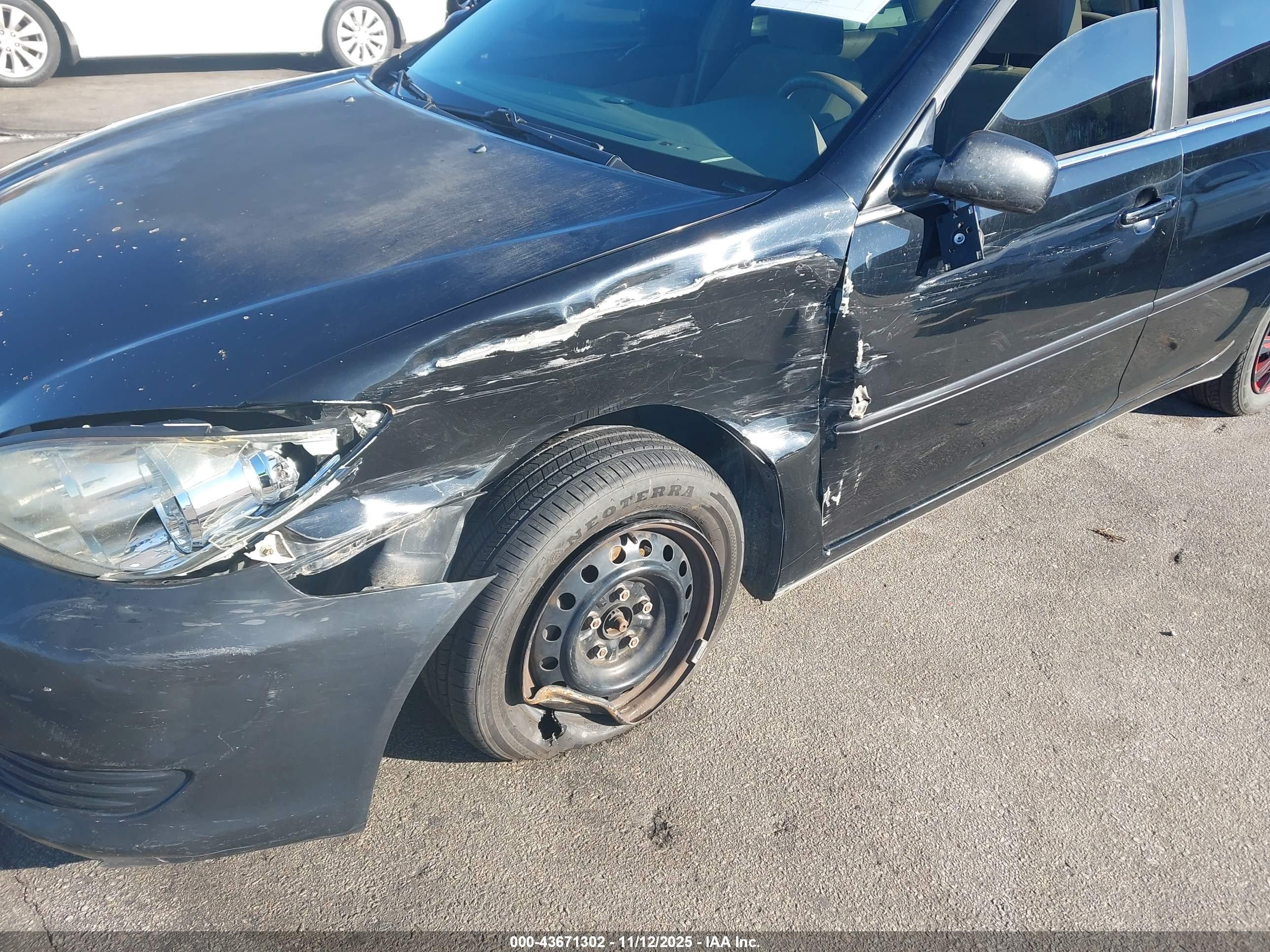 TOYOTA CAMRY image 6