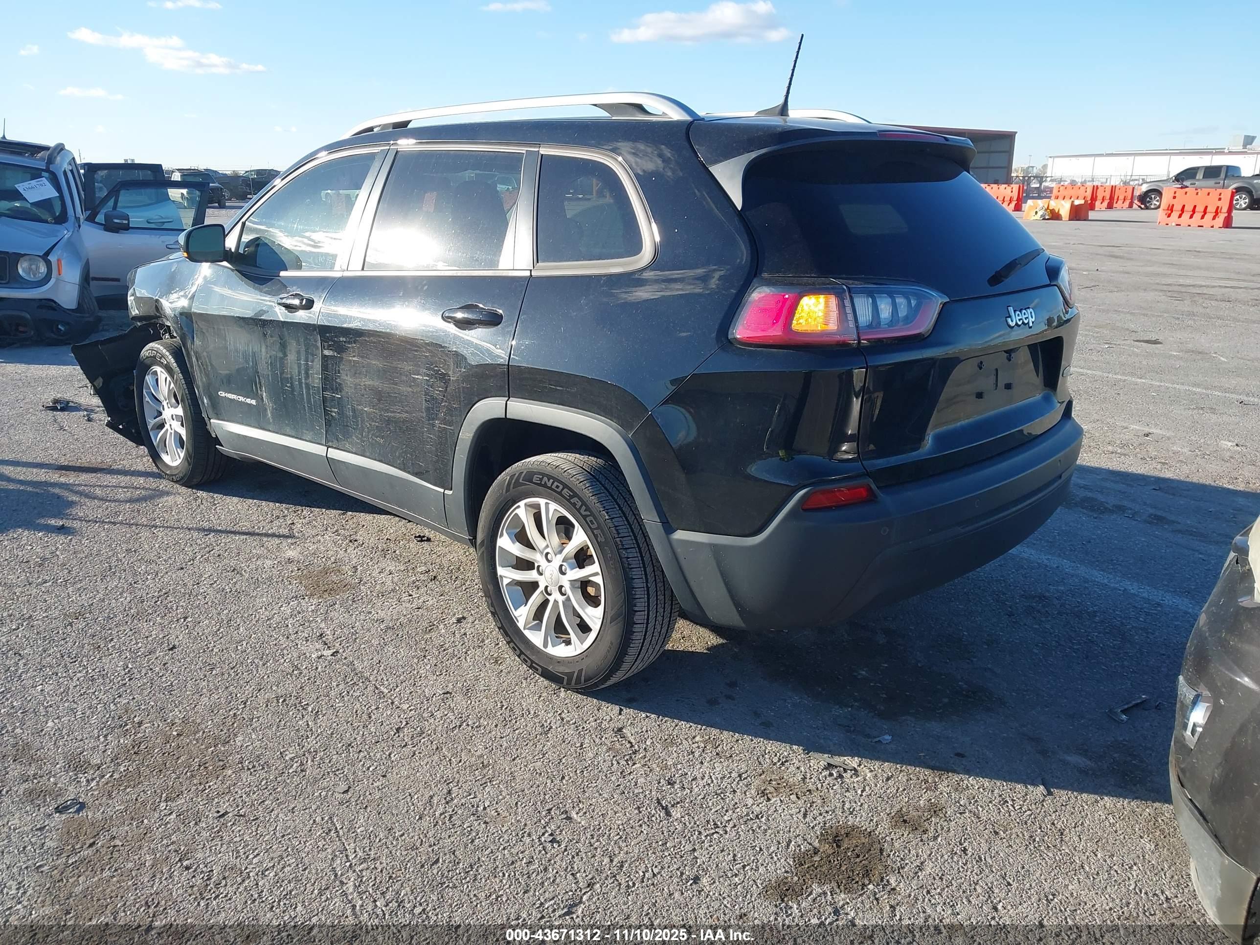 JEEP CHEROKEE image 3
