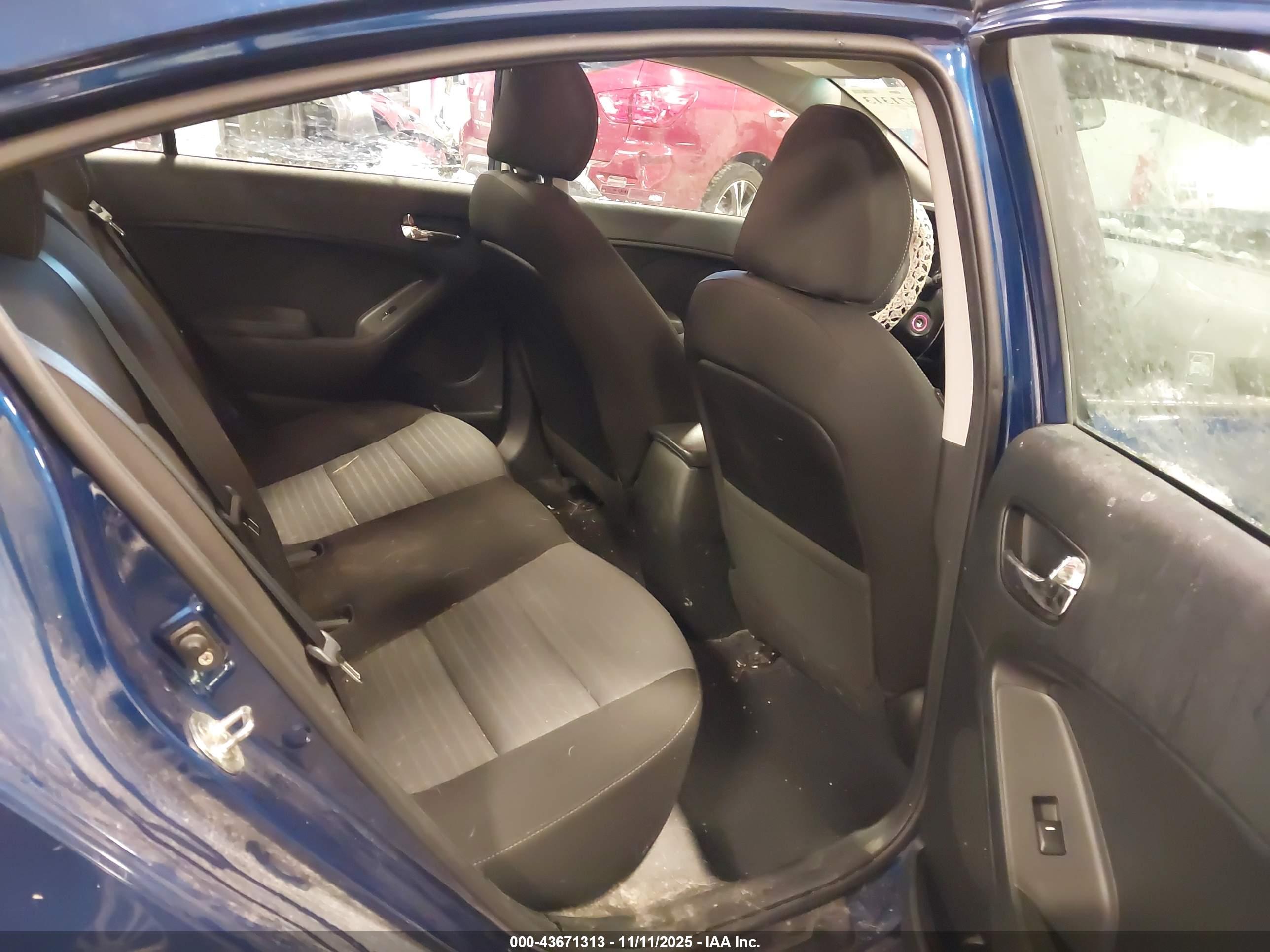 KIA FORTE image 8
