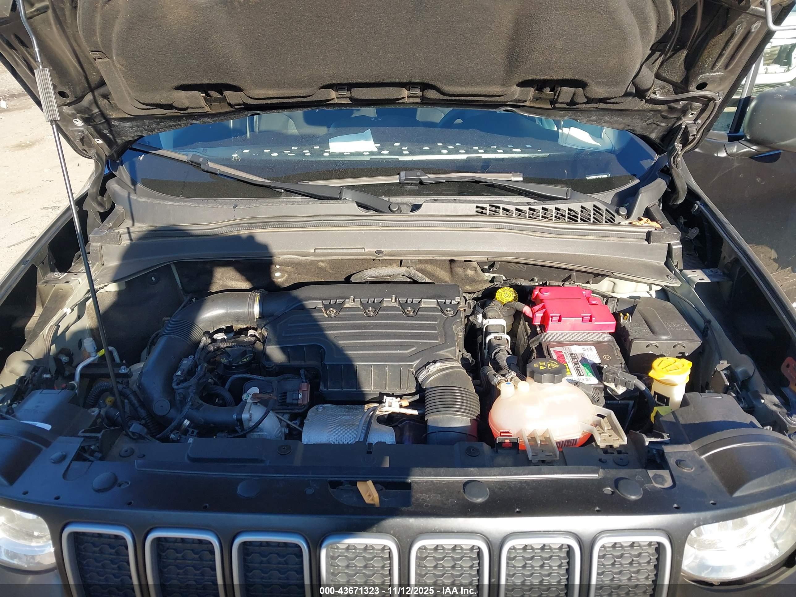 JEEP RENEGADE image 10