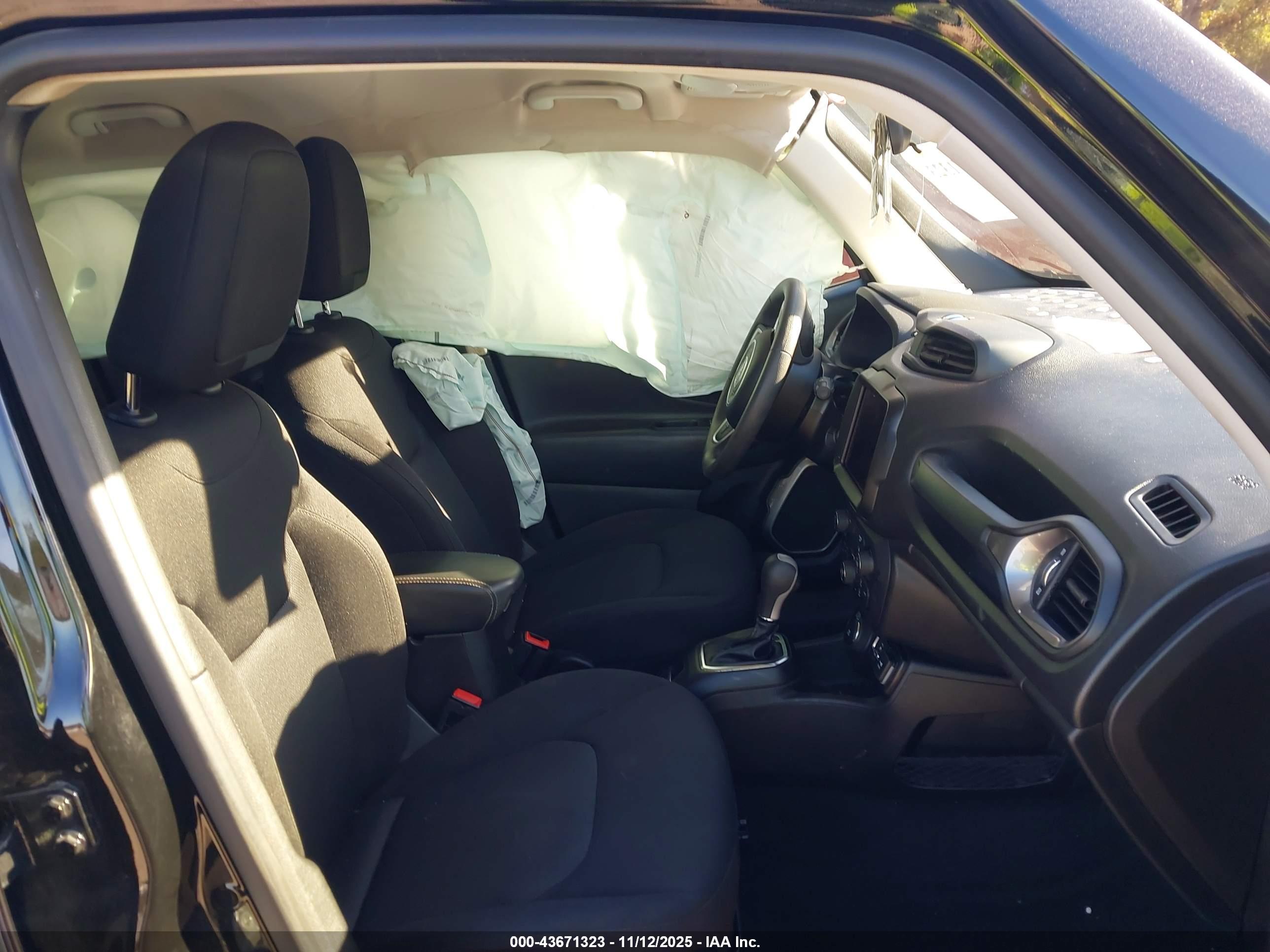 JEEP RENEGADE image 5