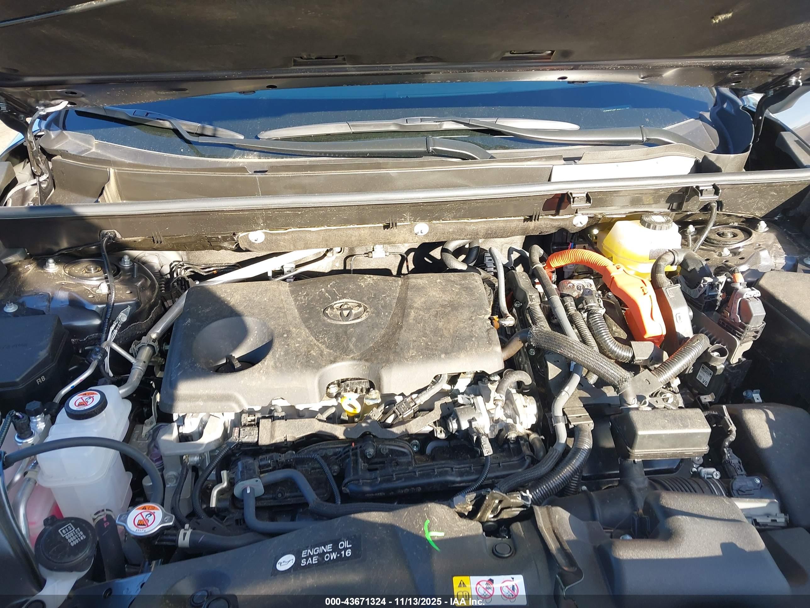 TOYOTA RAV4 image 10