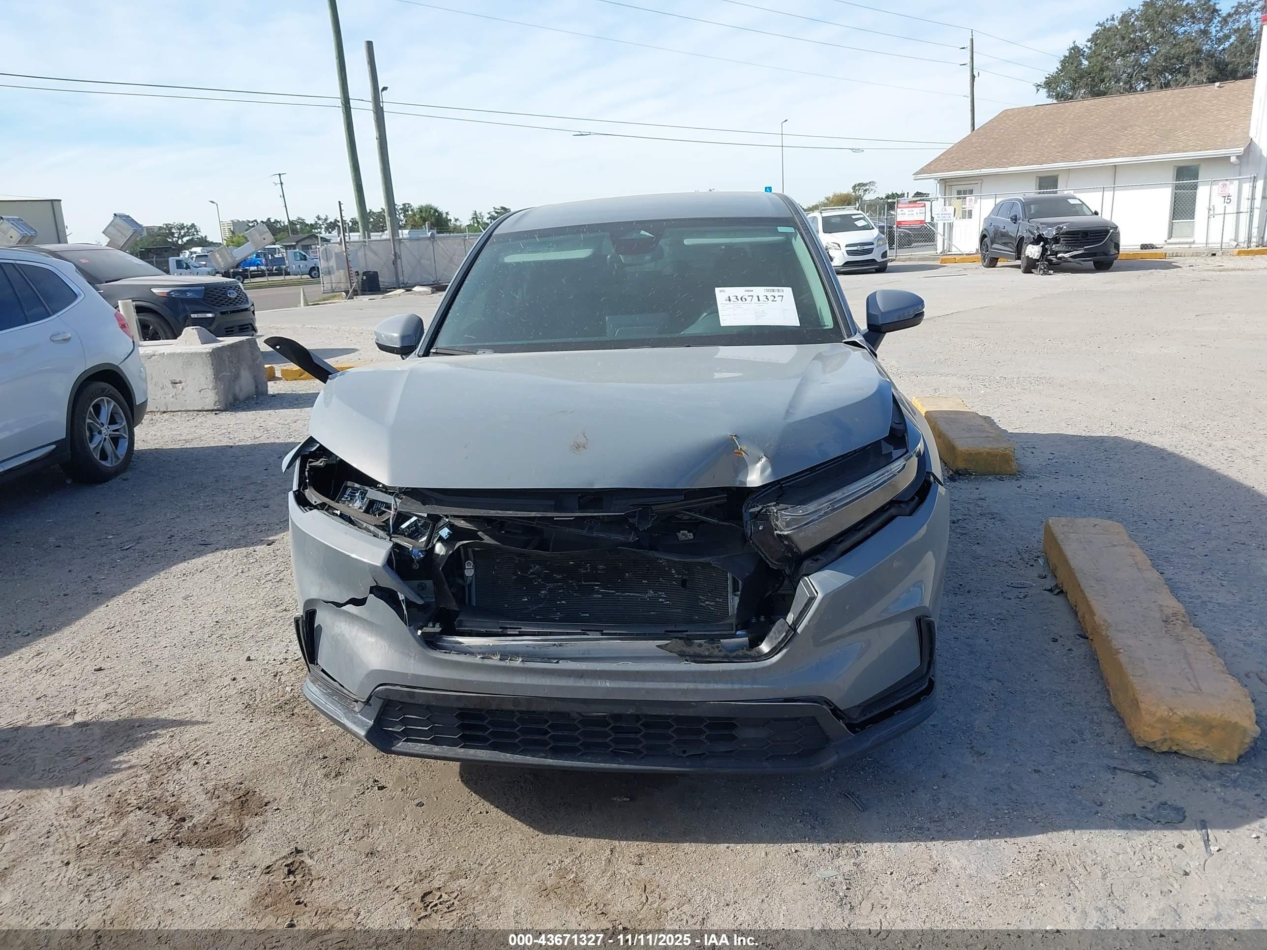 HONDA CR-V image 6