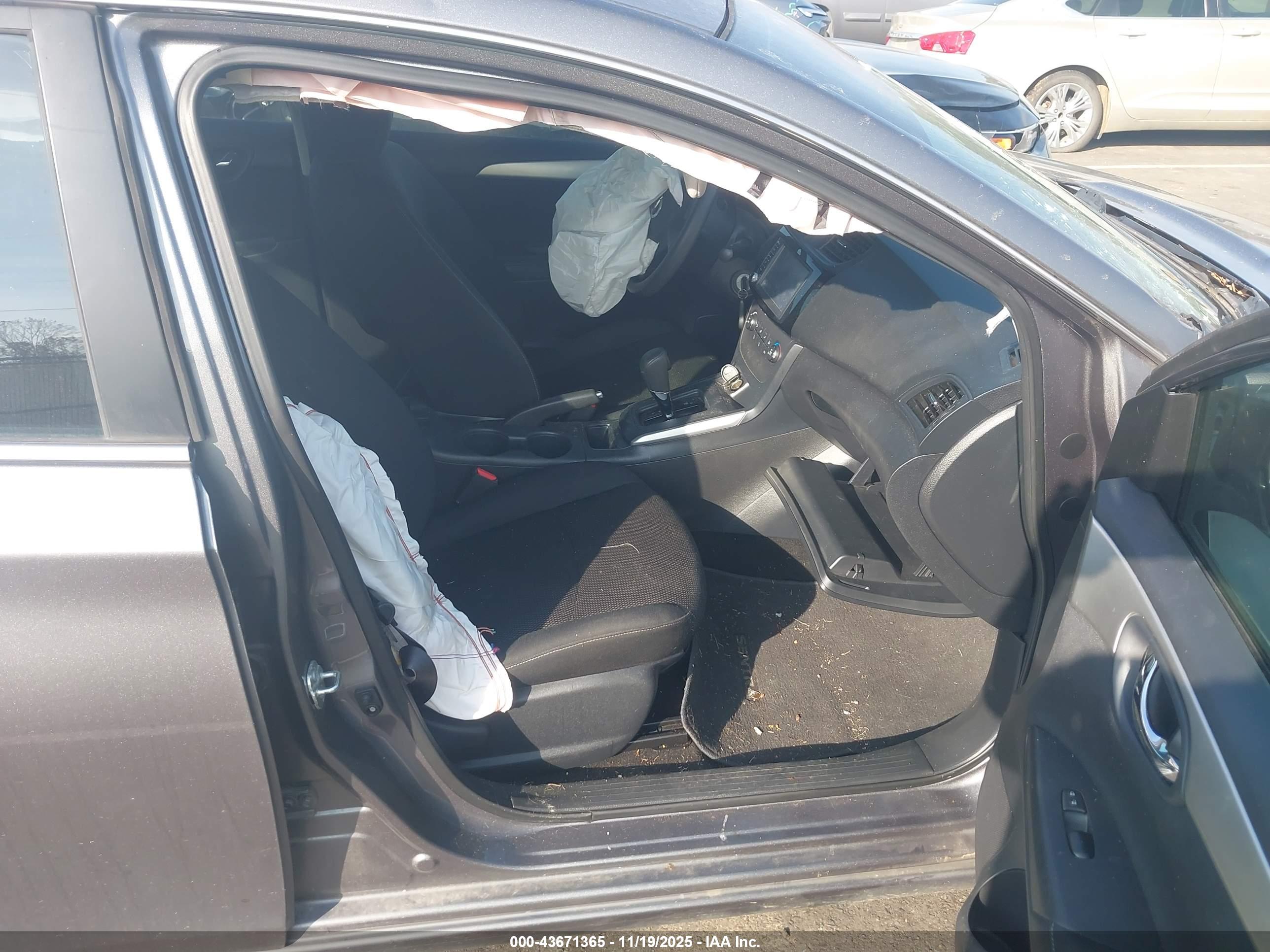 NISSAN SENTRA image 5