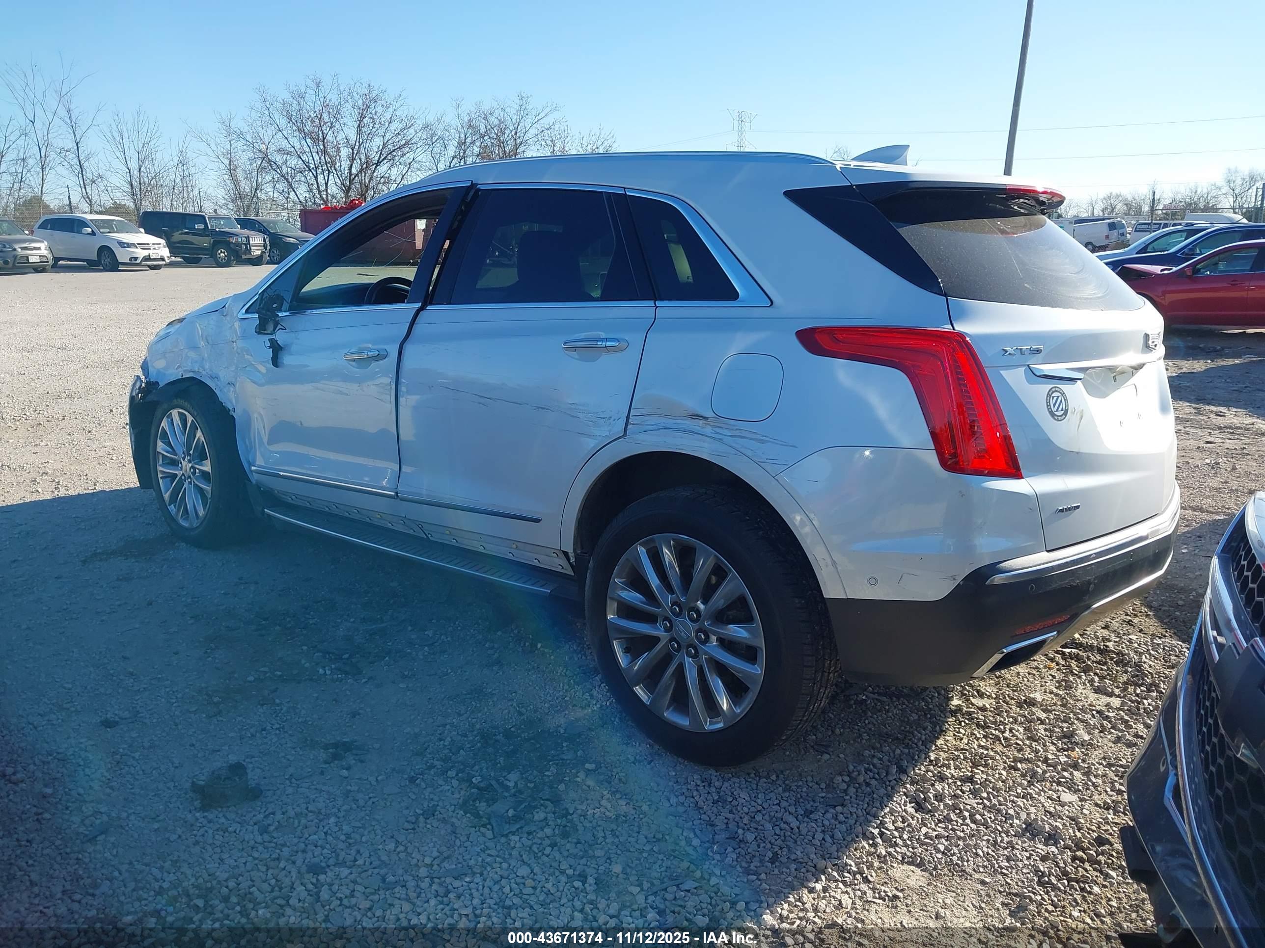 CADILLAC XT5 image 3