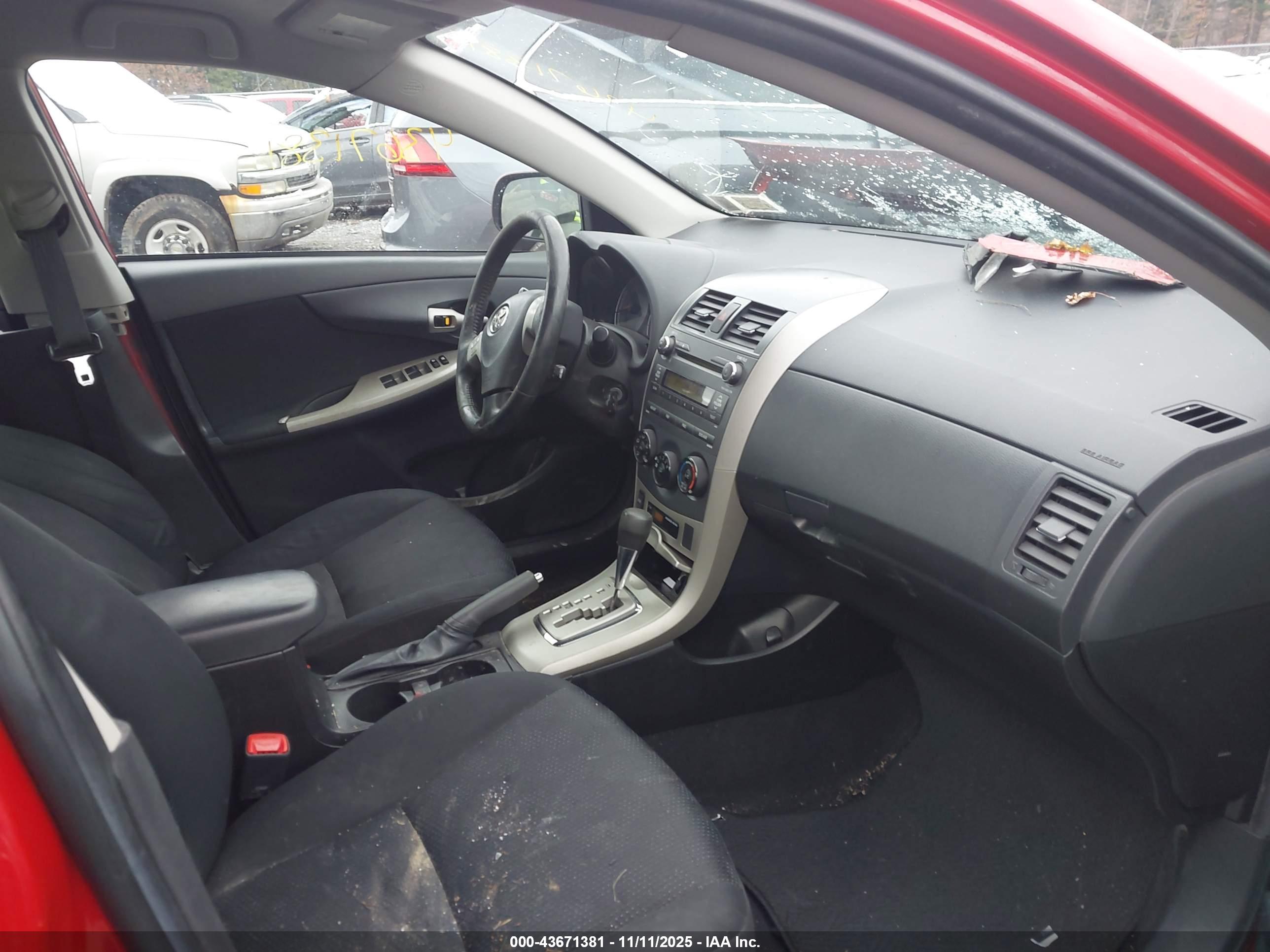 TOYOTA COROLLA image 5