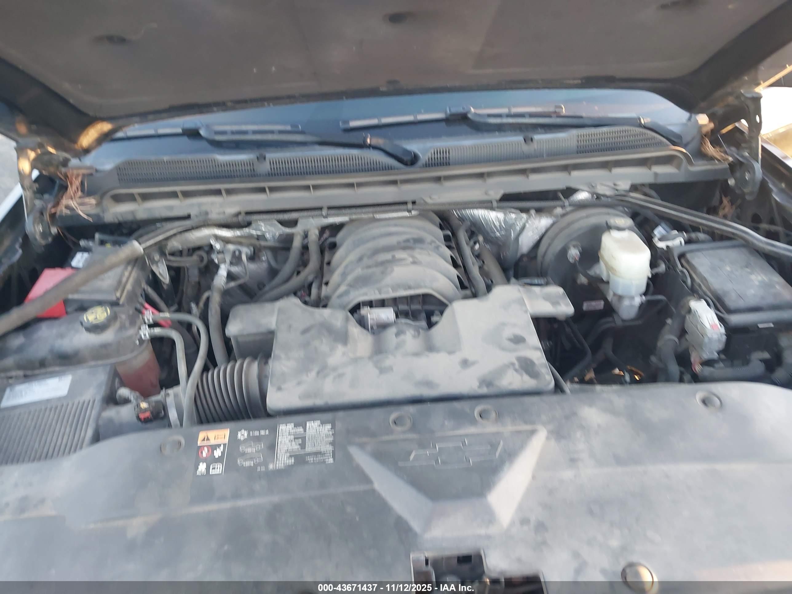 CHEVROLET SILVERADO image 10