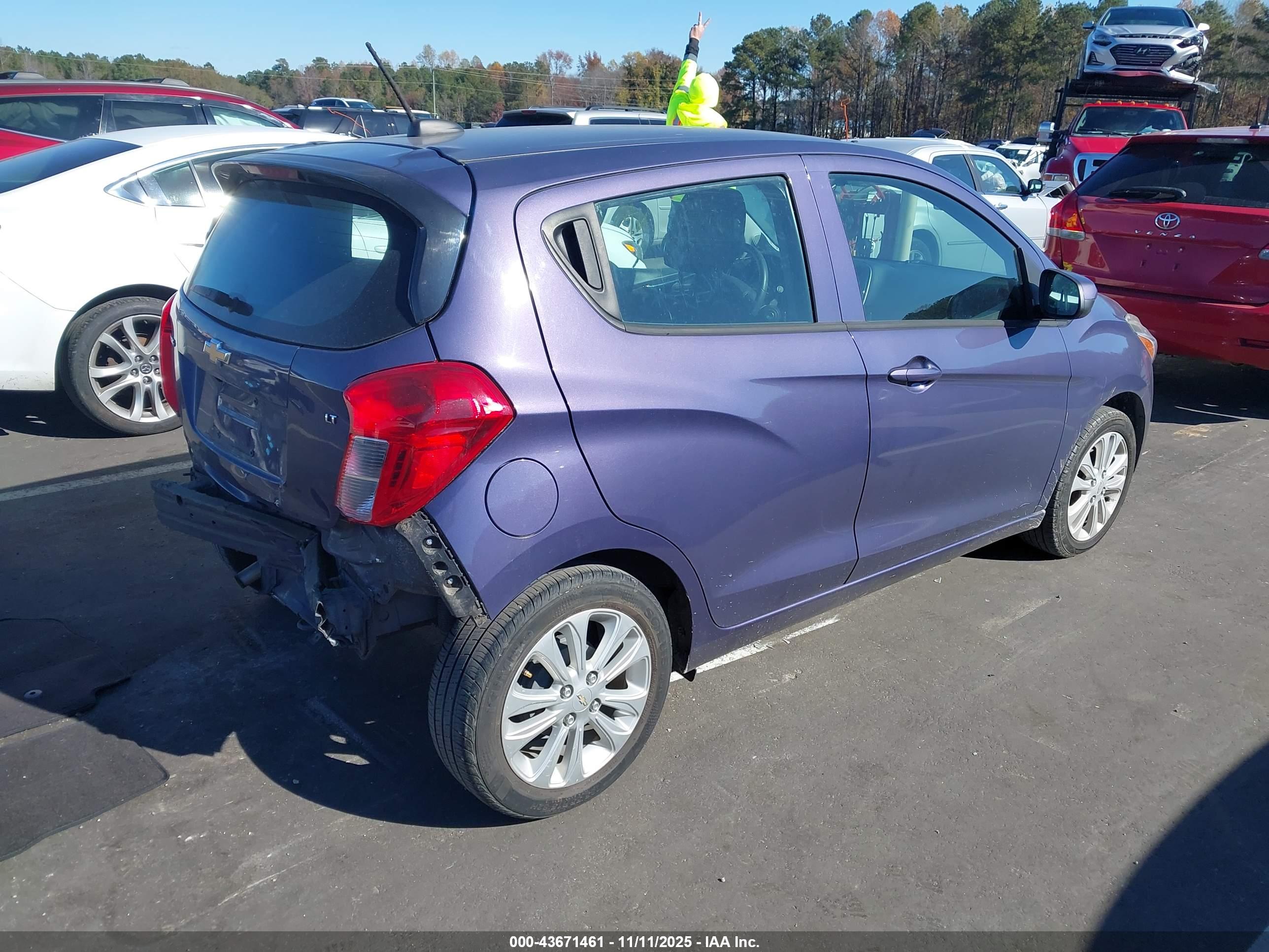 CHEVROLET SPARK image 4