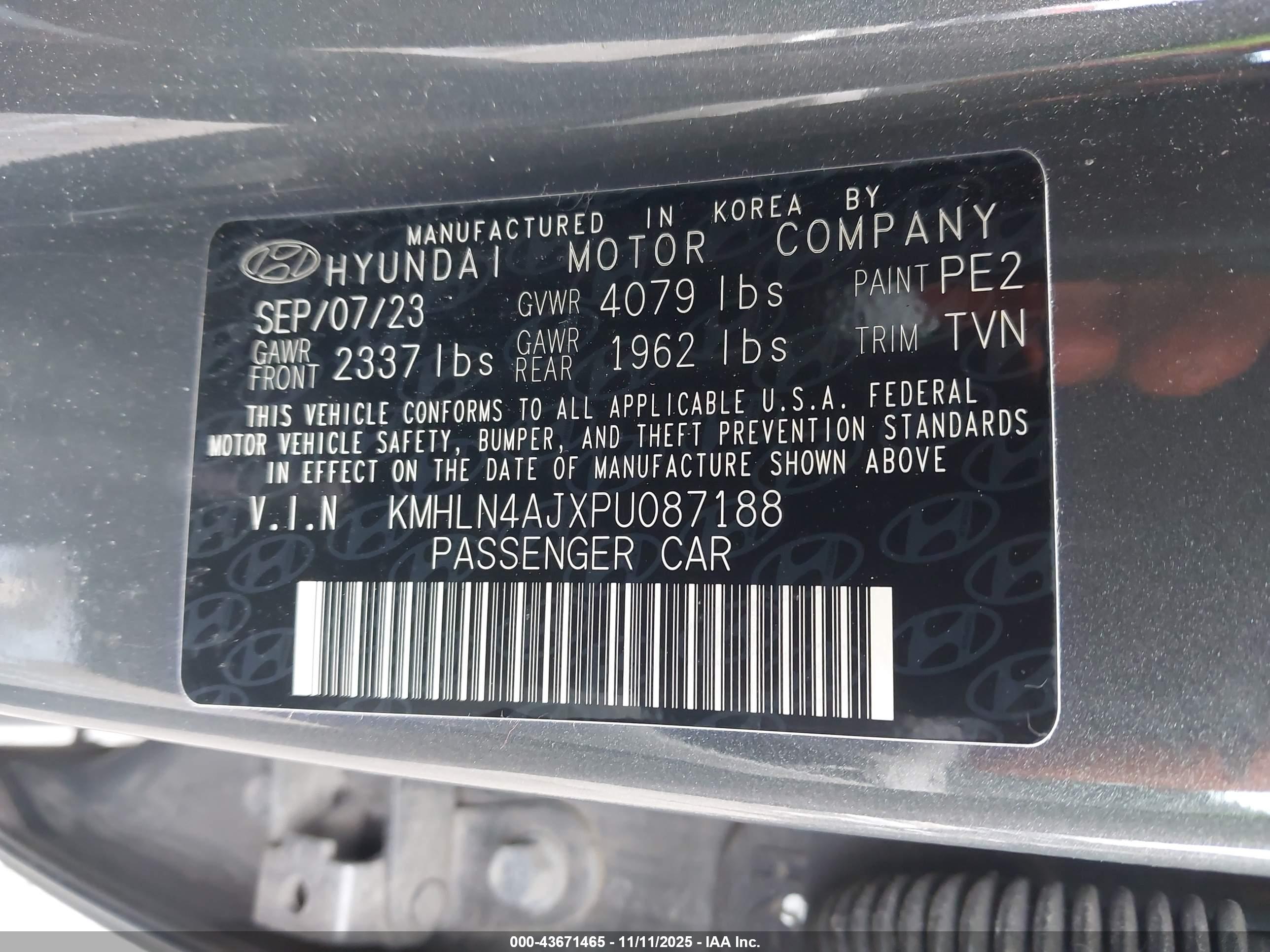 HYUNDAI ELANTRA image 9