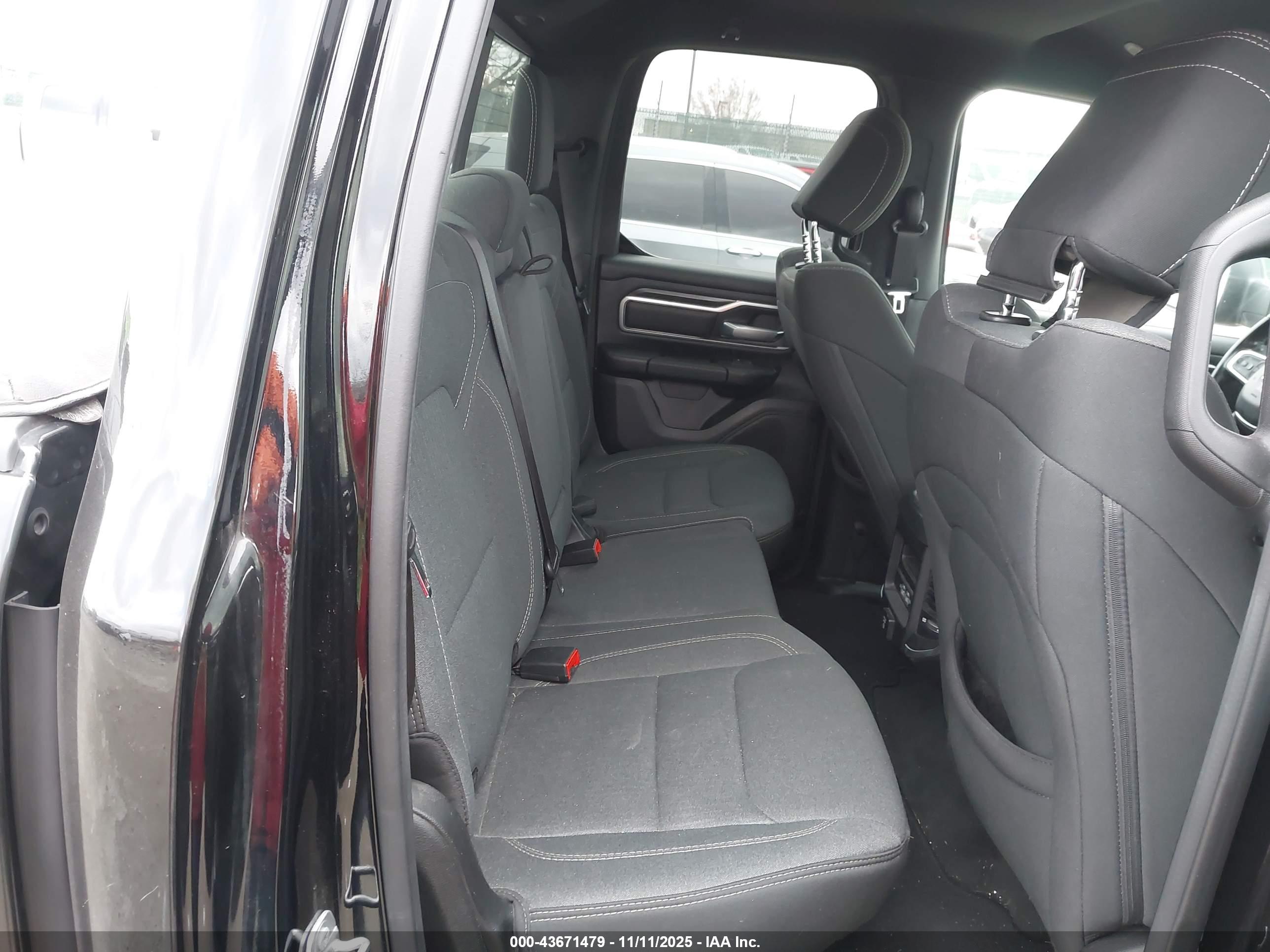 RAM 1500 image 8