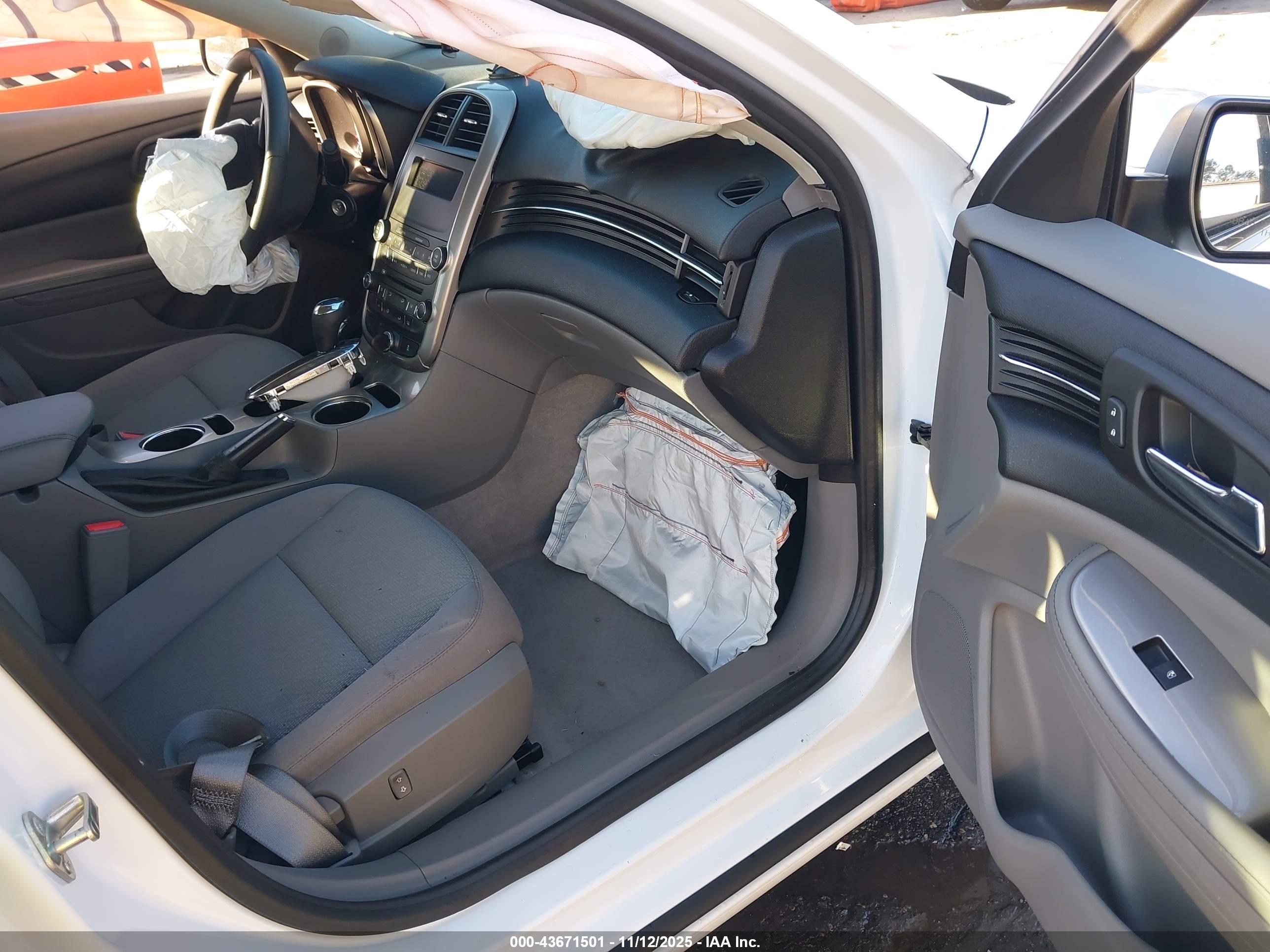 CHEVROLET MALIBU image 5