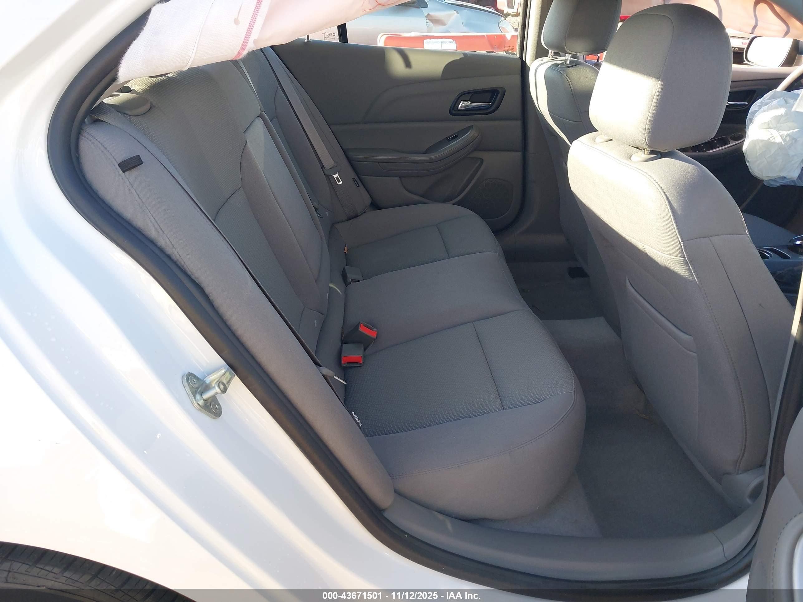 CHEVROLET MALIBU image 8