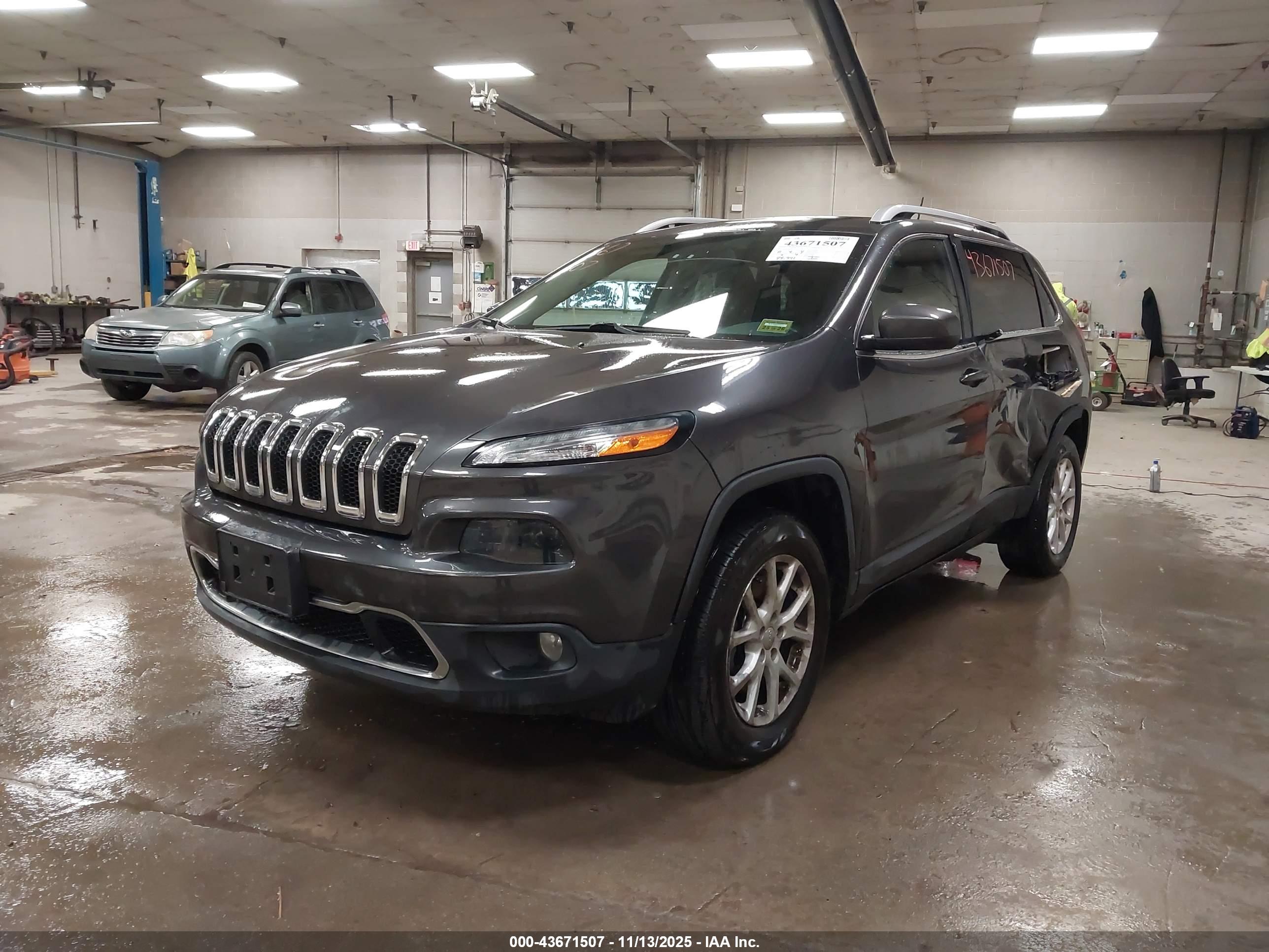 JEEP CHEROKEE image 2