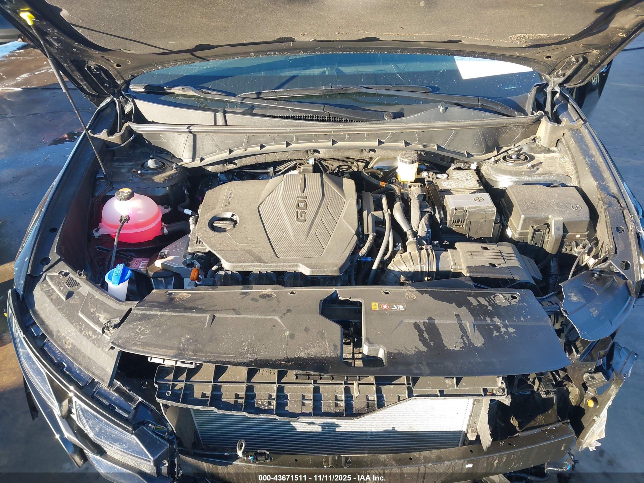 HYUNDAI TUCSON image 10