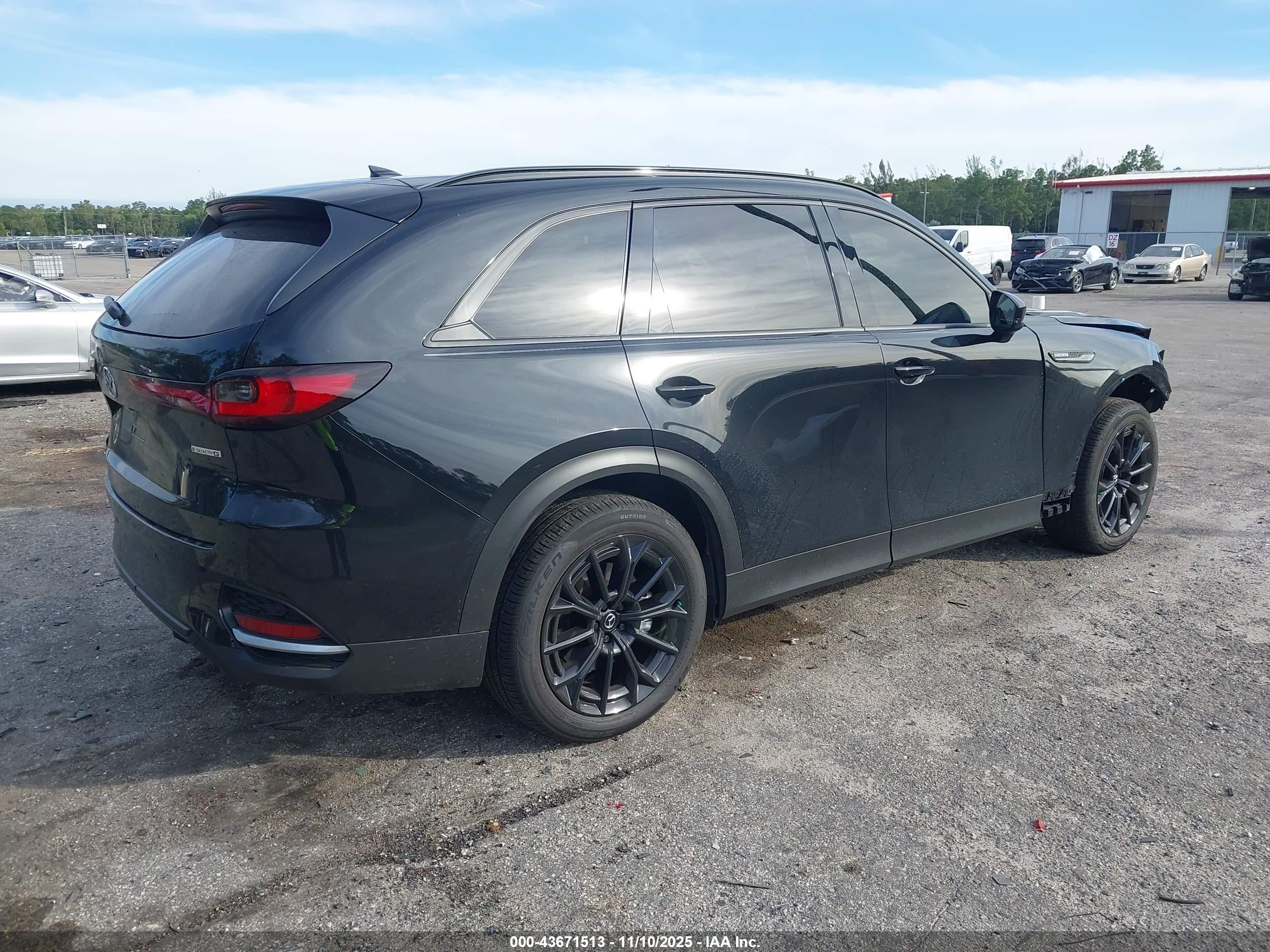 MAZDA CX-70 image 4