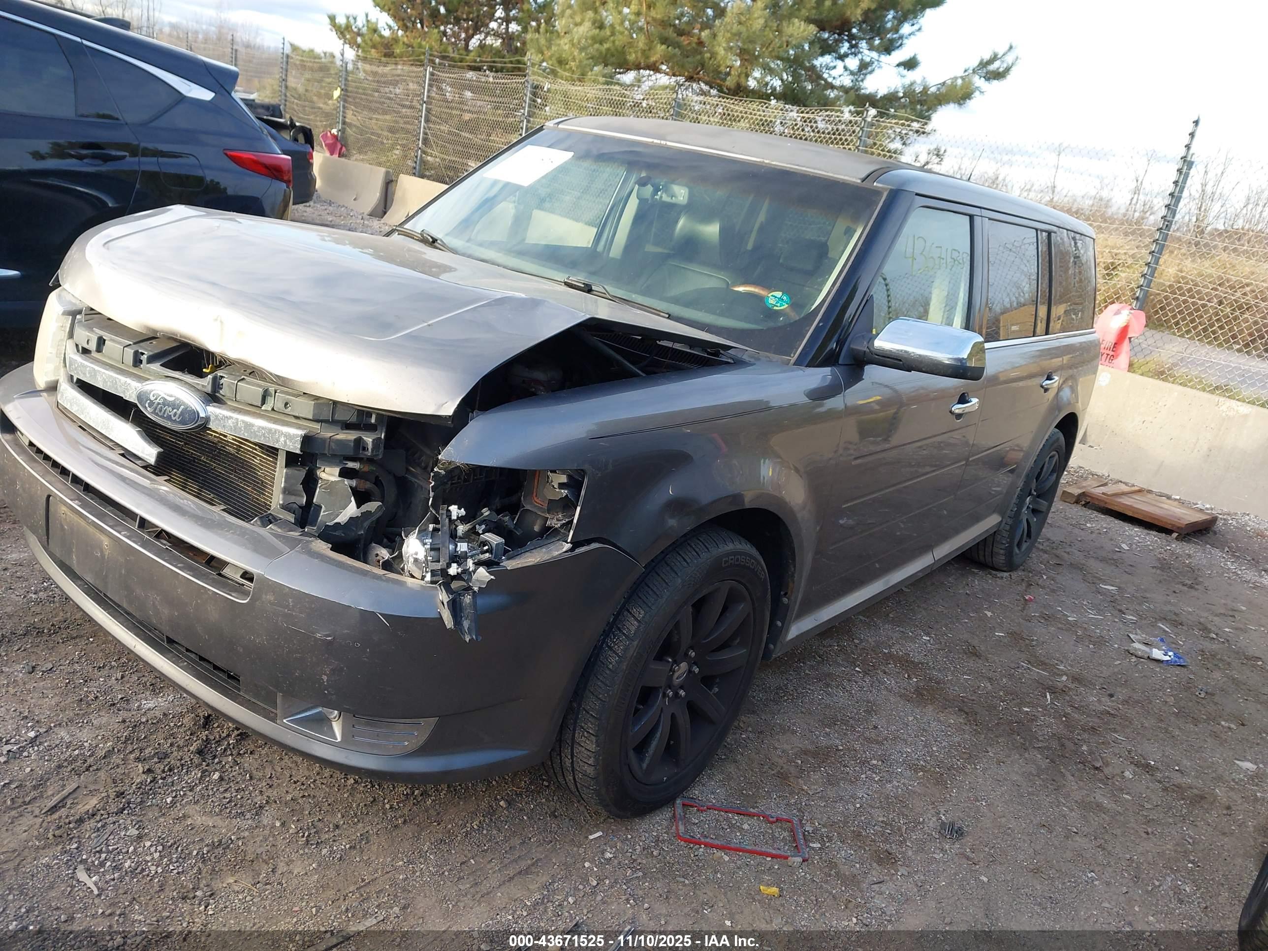 FORD FLEX image 2