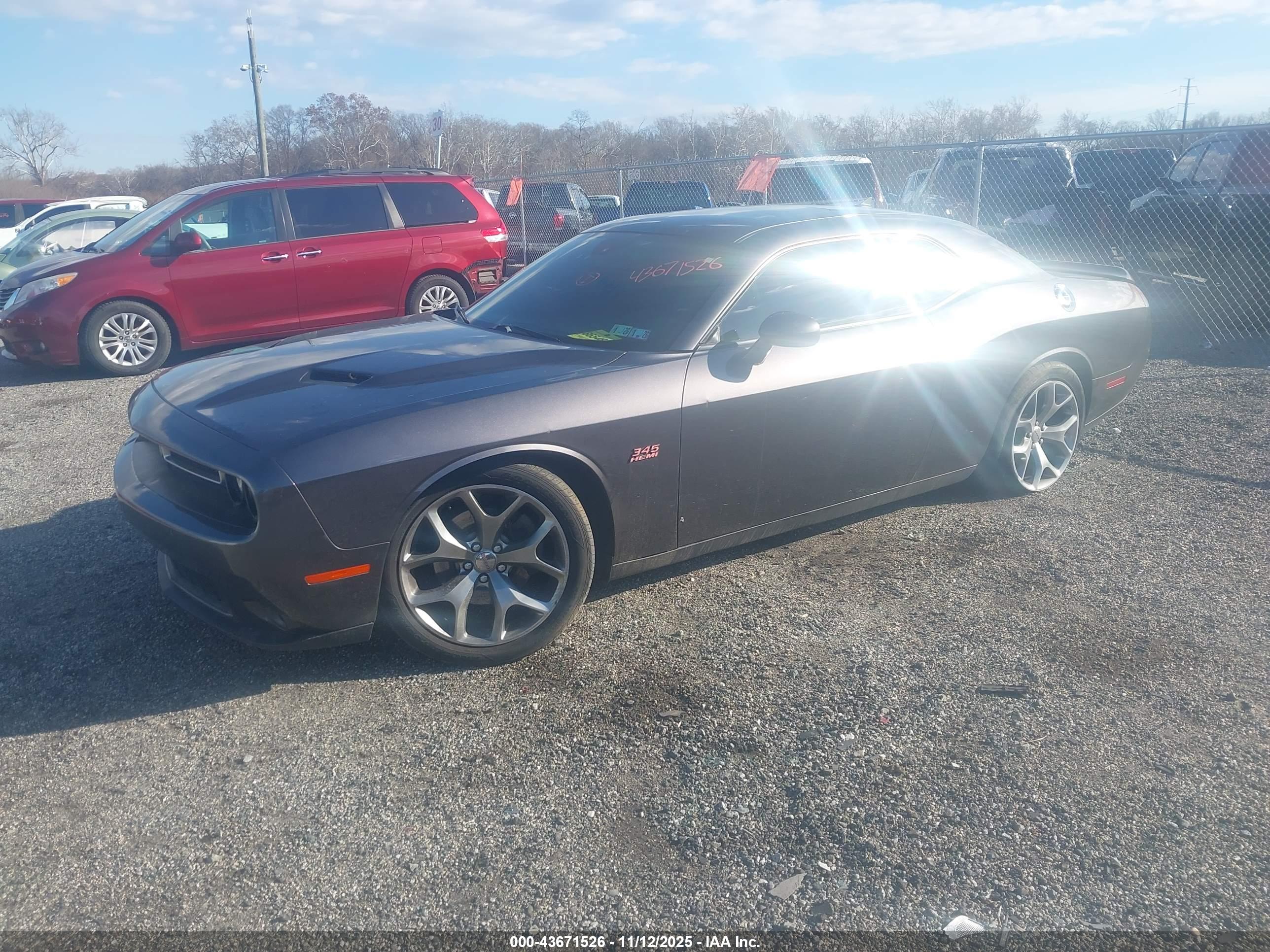 DODGE CHALLENGER image 2
