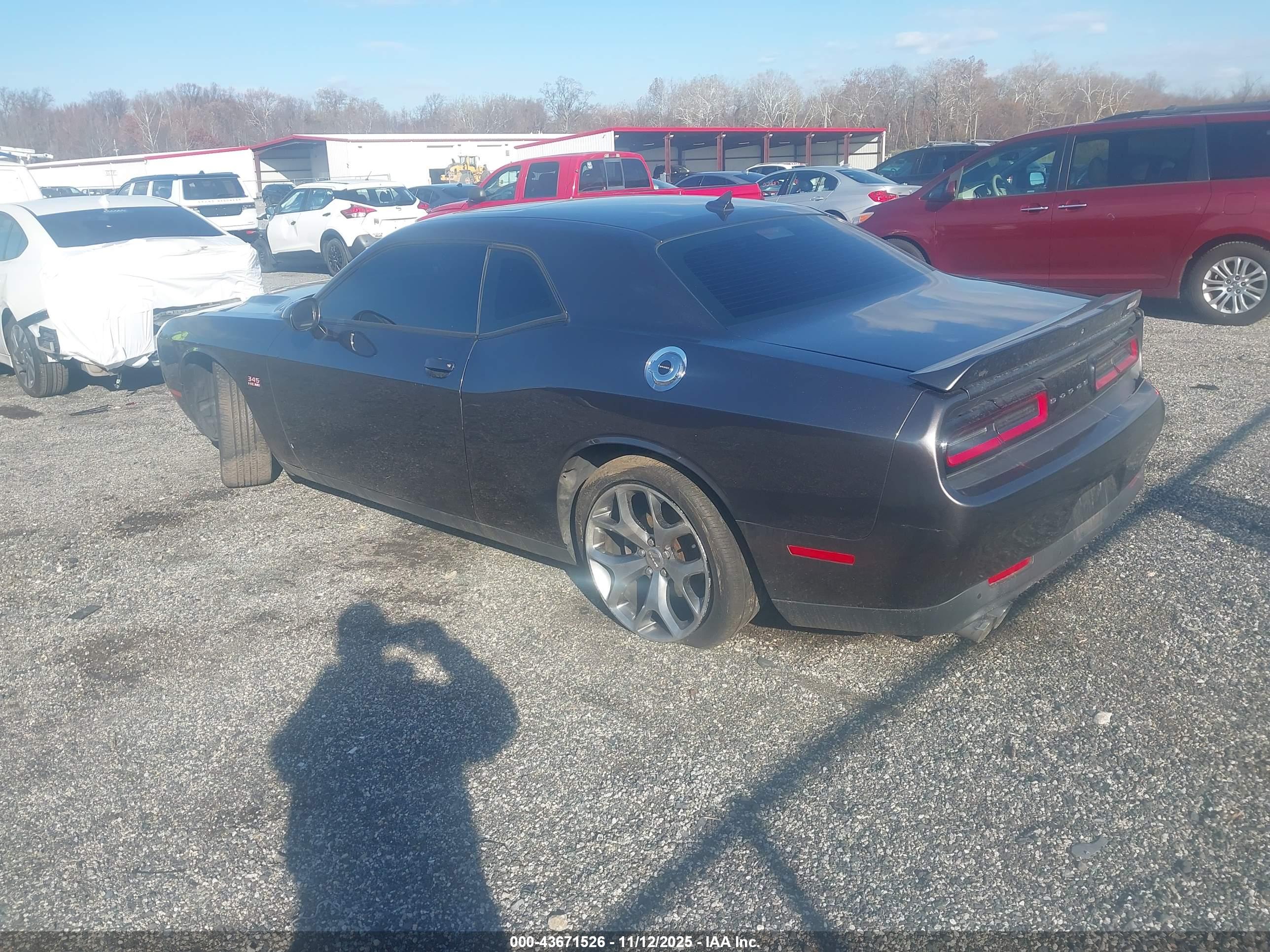 DODGE CHALLENGER image 3