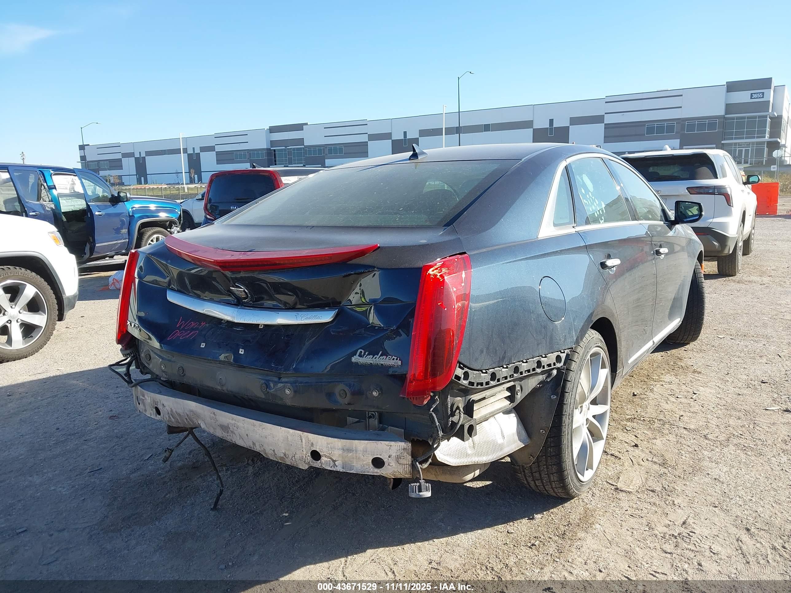 CADILLAC XTS image 4