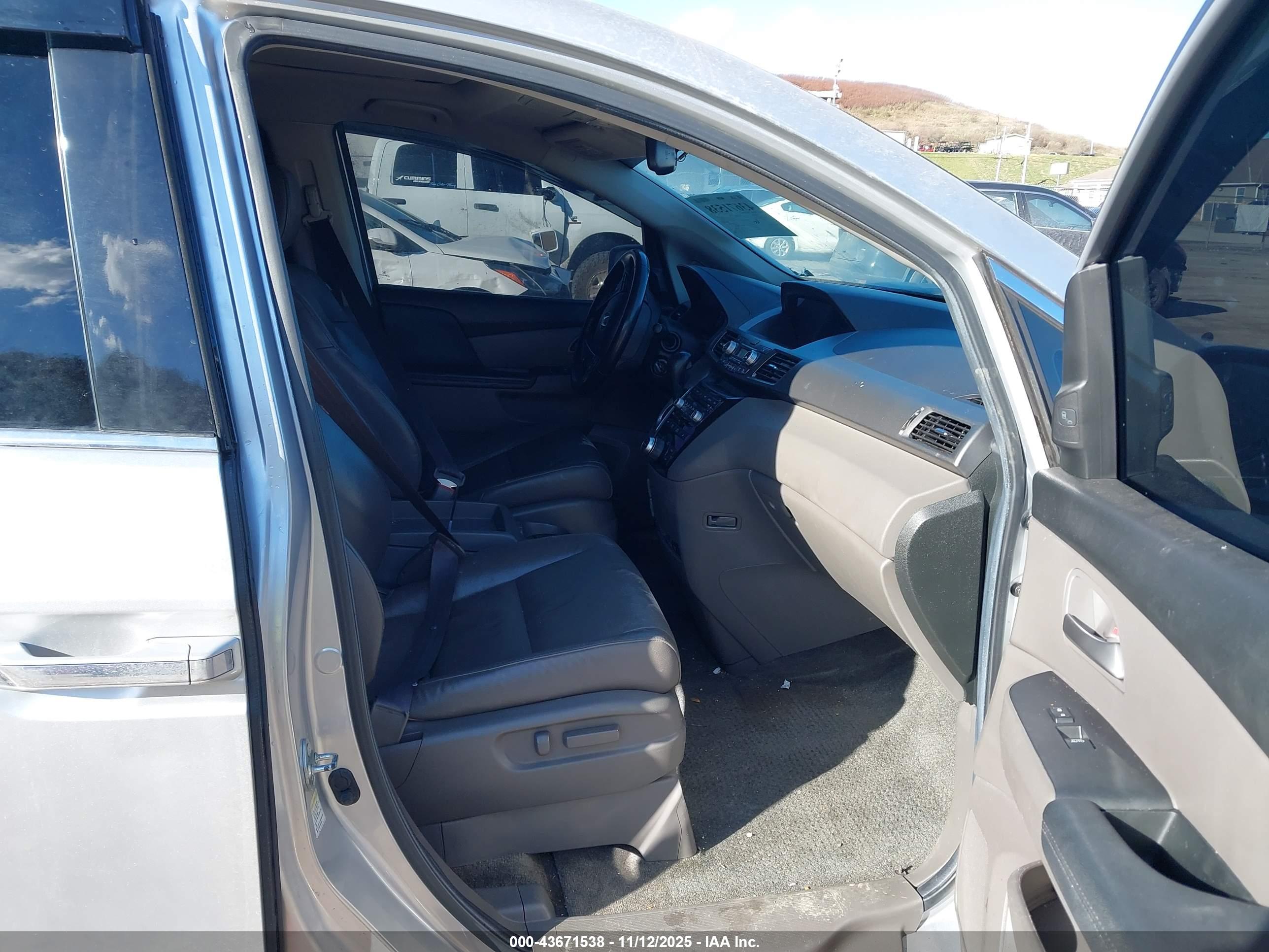 HONDA ODYSSEY image 5