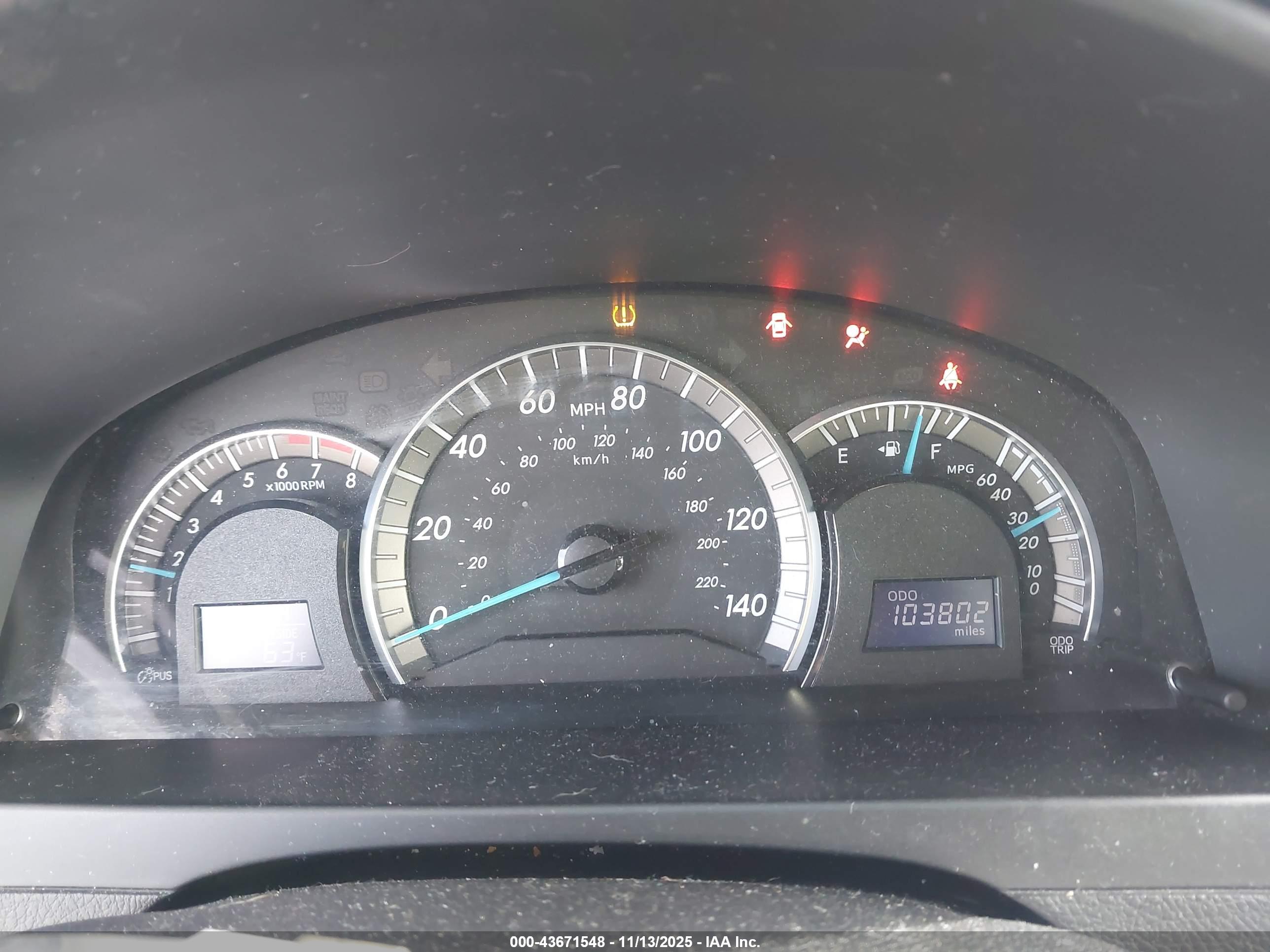 TOYOTA CAMRY image 7
