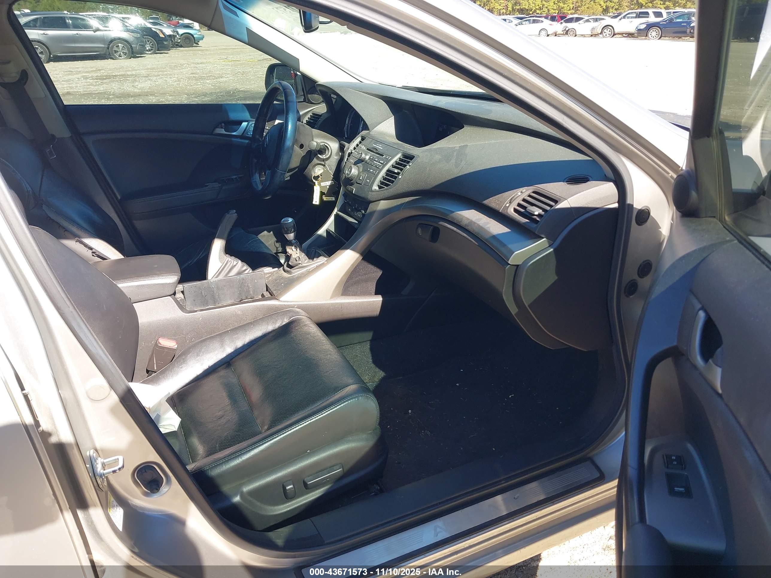 ACURA TSX image 5
