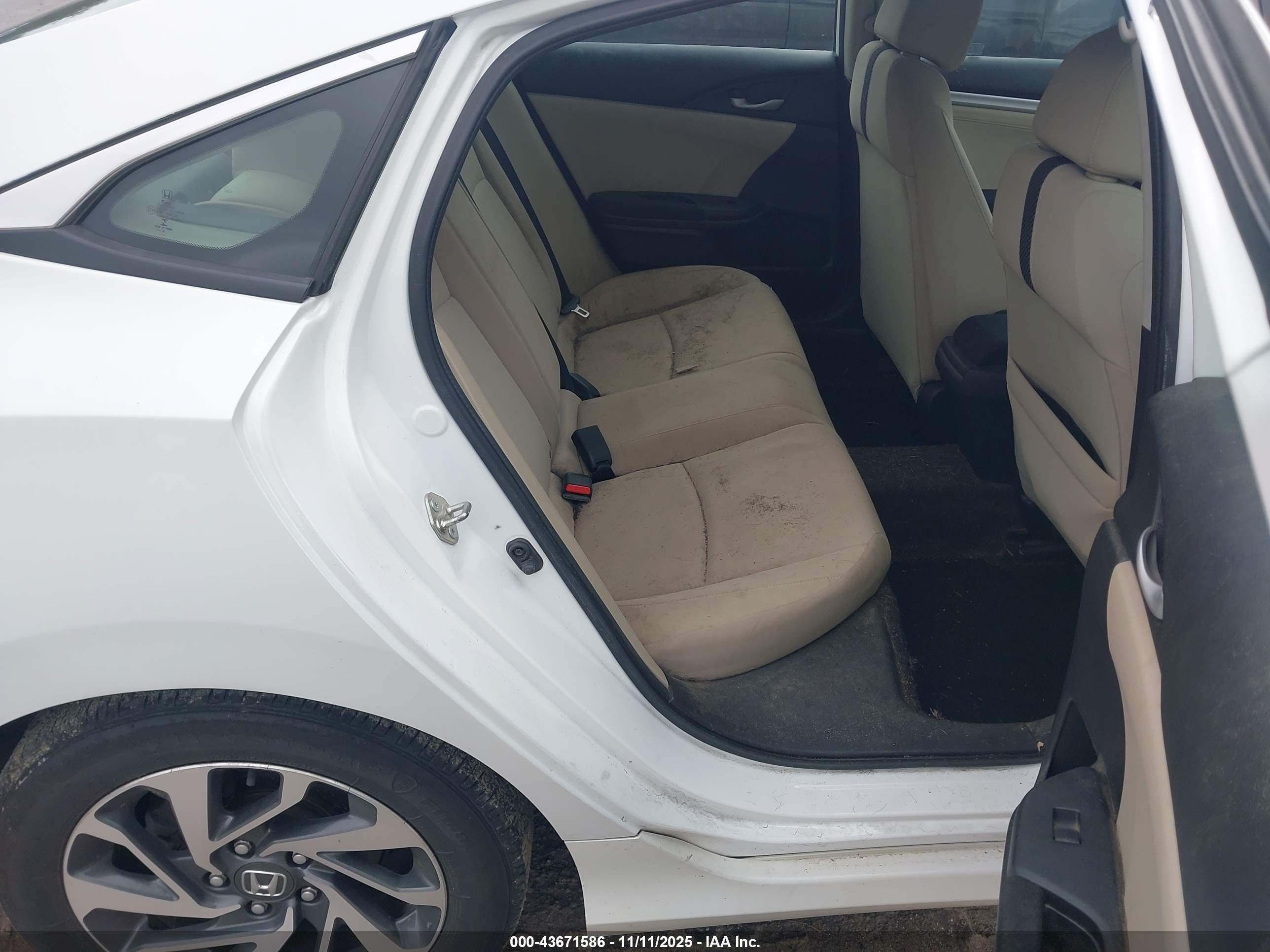 HONDA CIVIC image 8