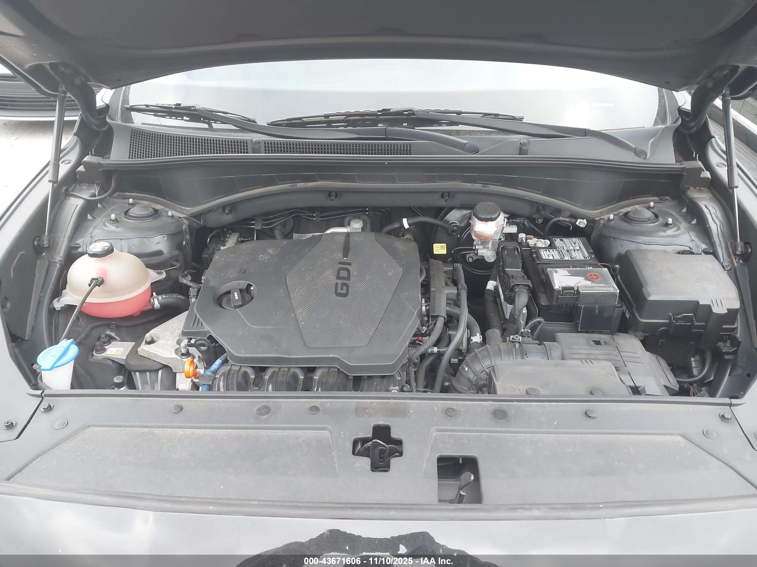 HYUNDAI SANTA image 10