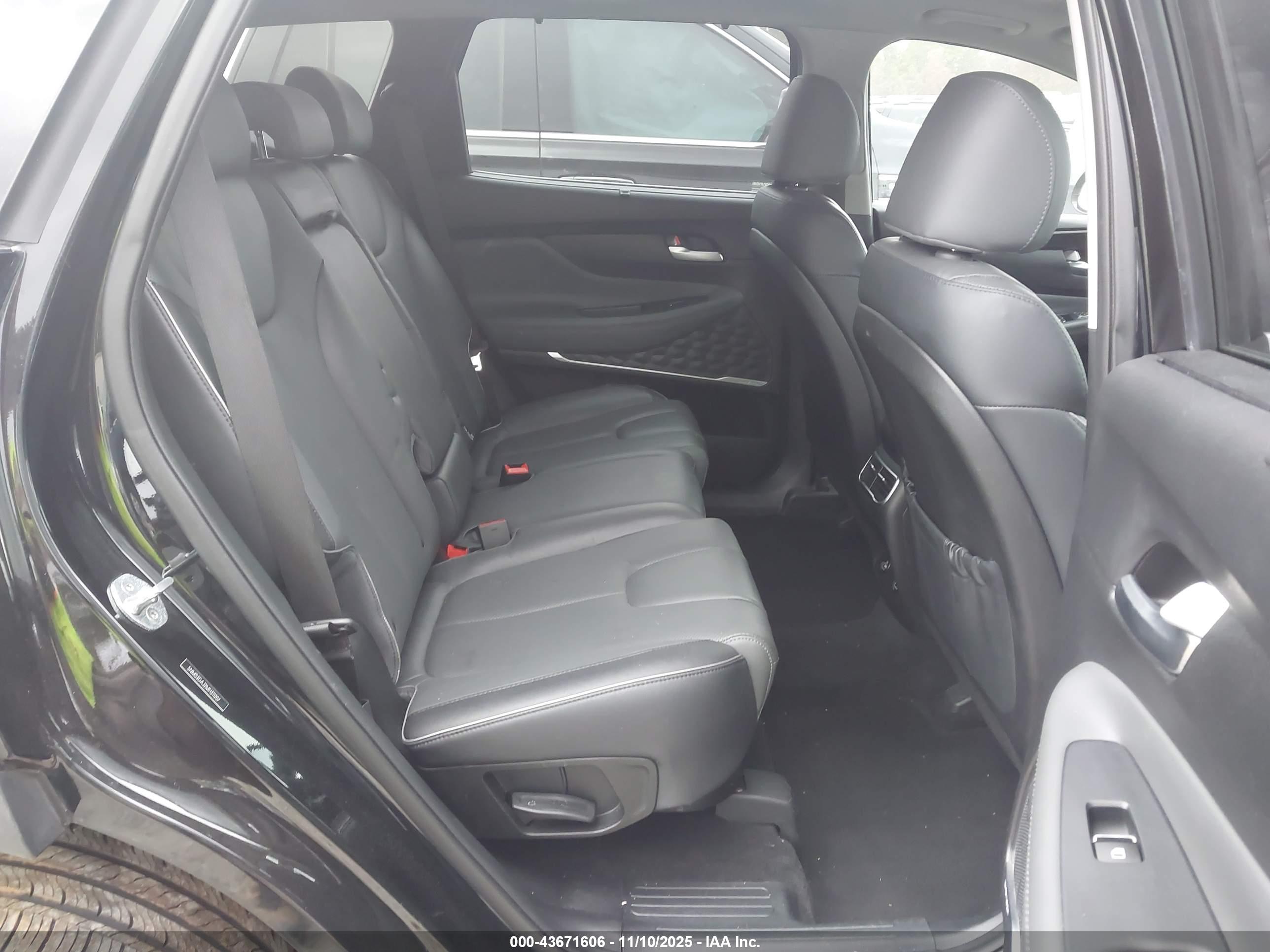 HYUNDAI SANTA image 8