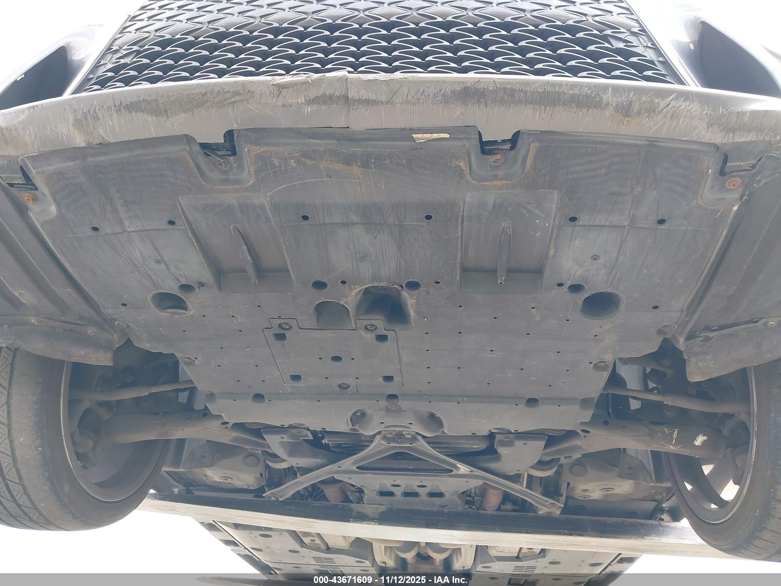 LEXUS IS image 6