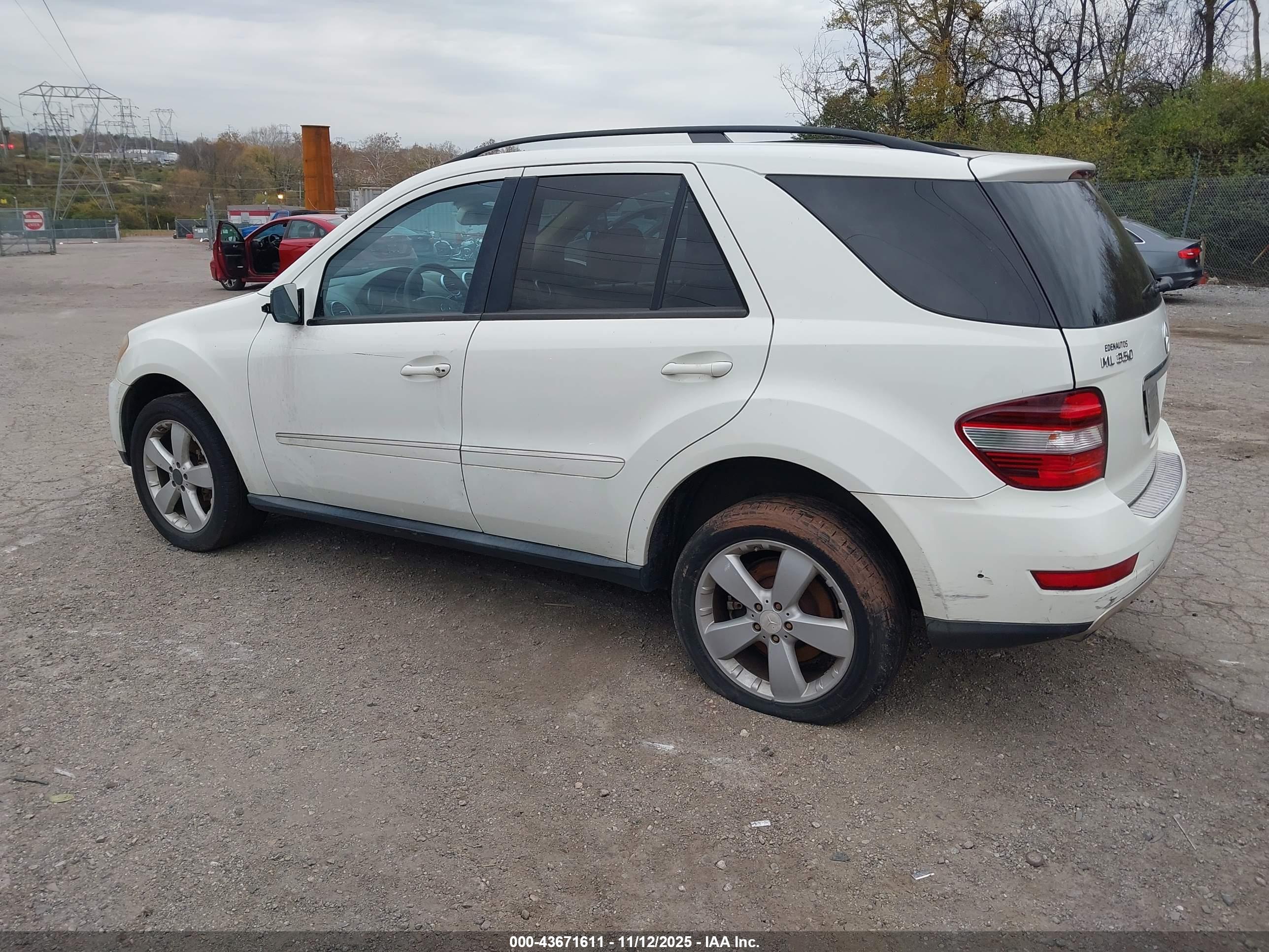 MERCEDES-BENZ ML image 3