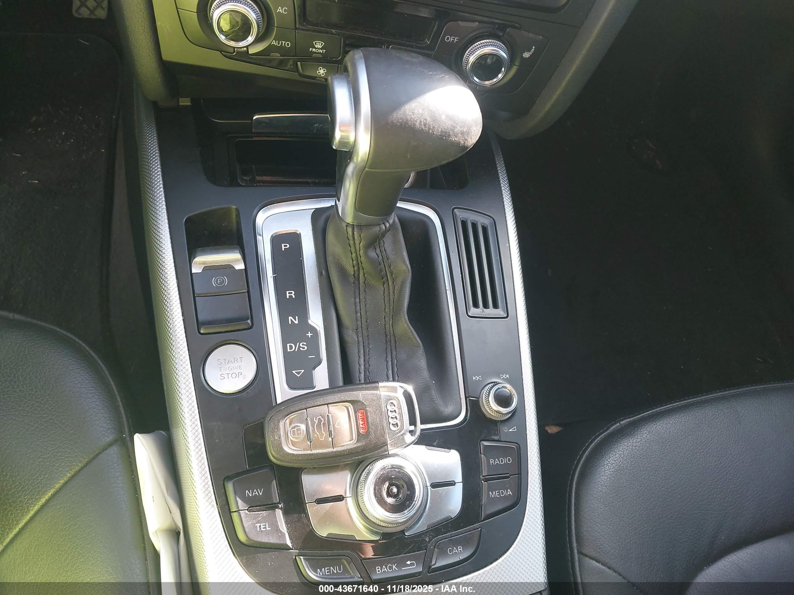 AUDI A4 image 11