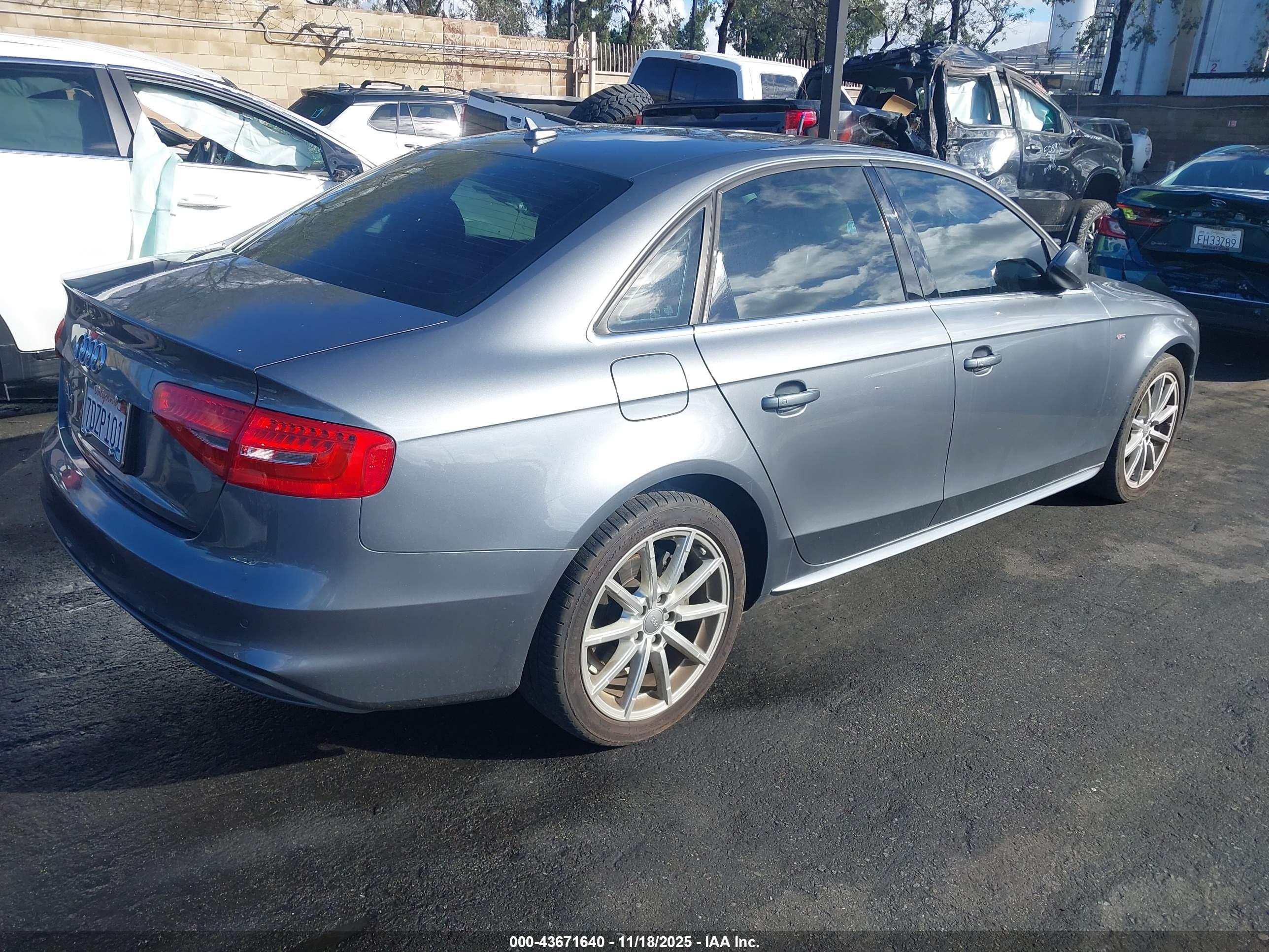 AUDI A4 image 4