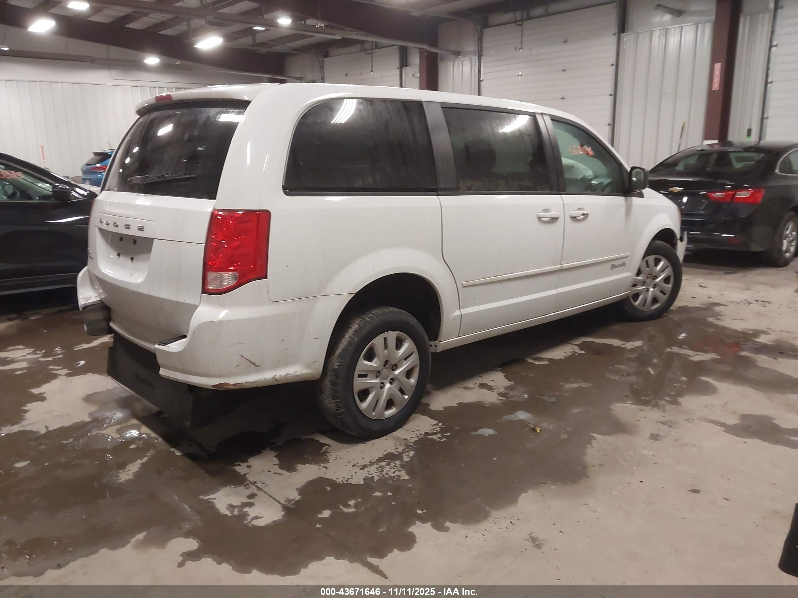 DODGE GRAND image 4