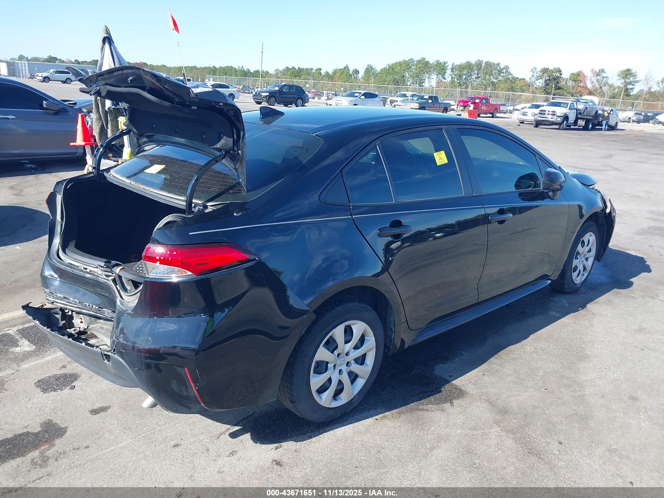 TOYOTA COROLLA image 4