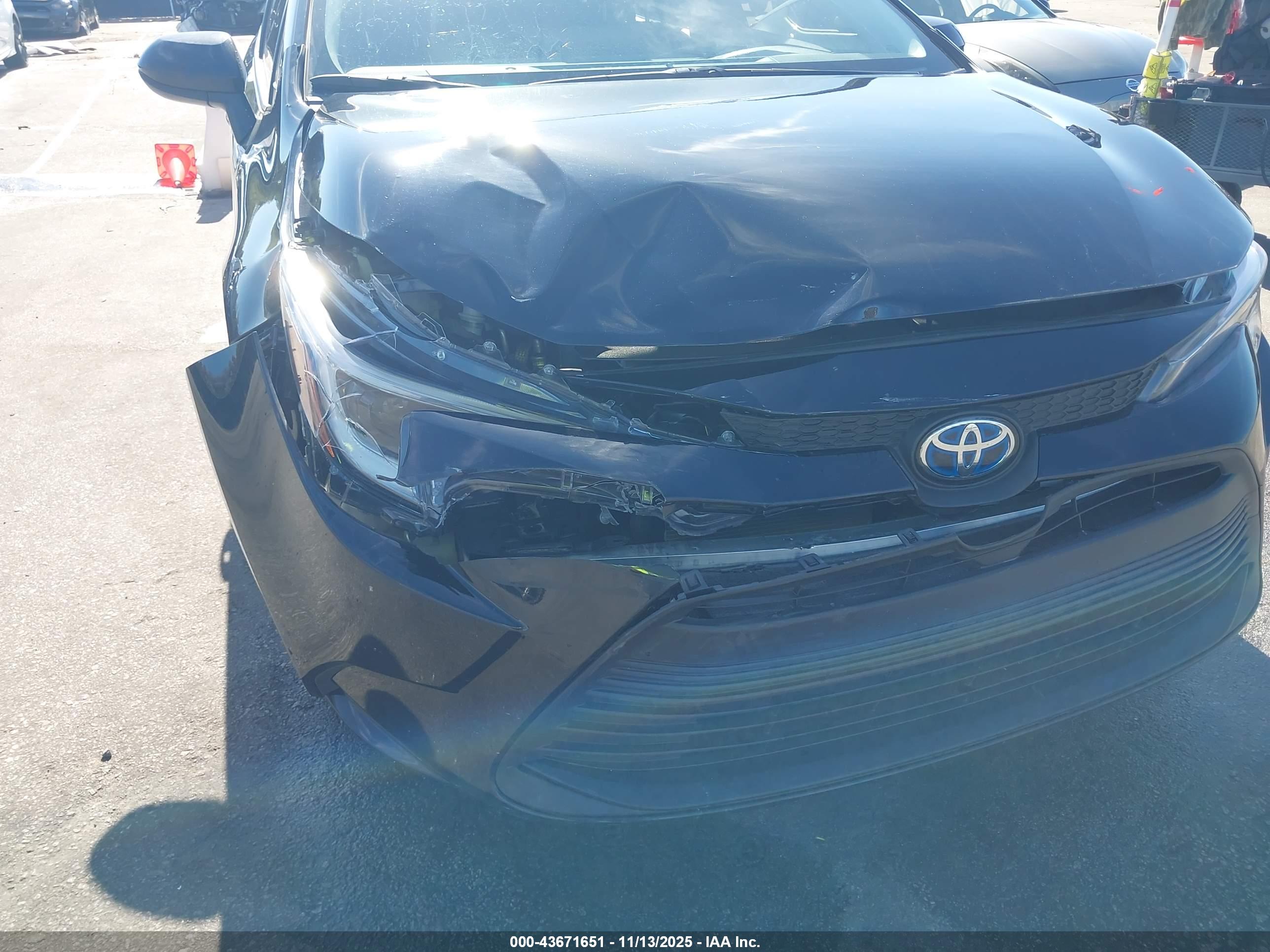 TOYOTA COROLLA image 6