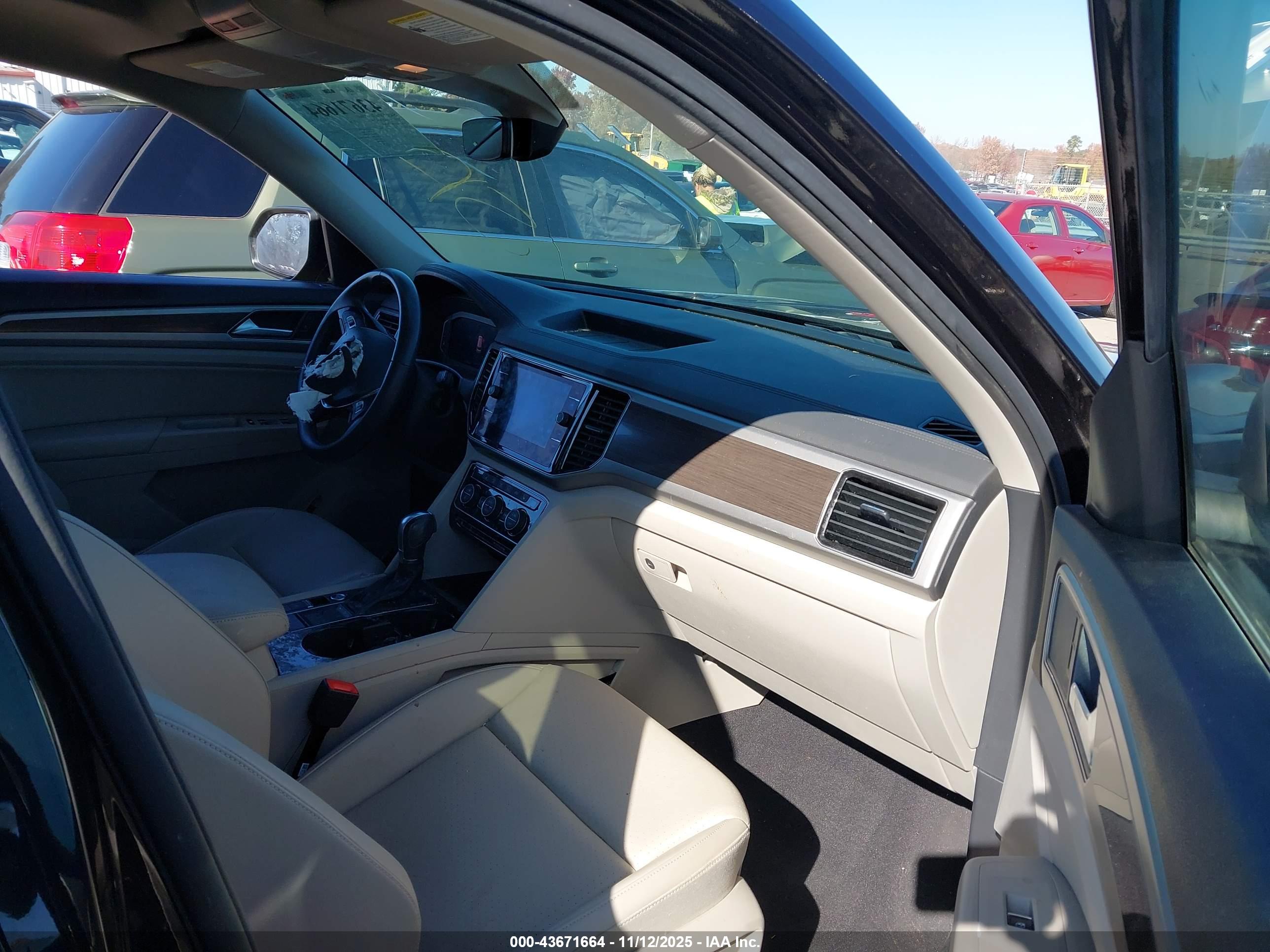 VOLKSWAGEN ATLAS image 5