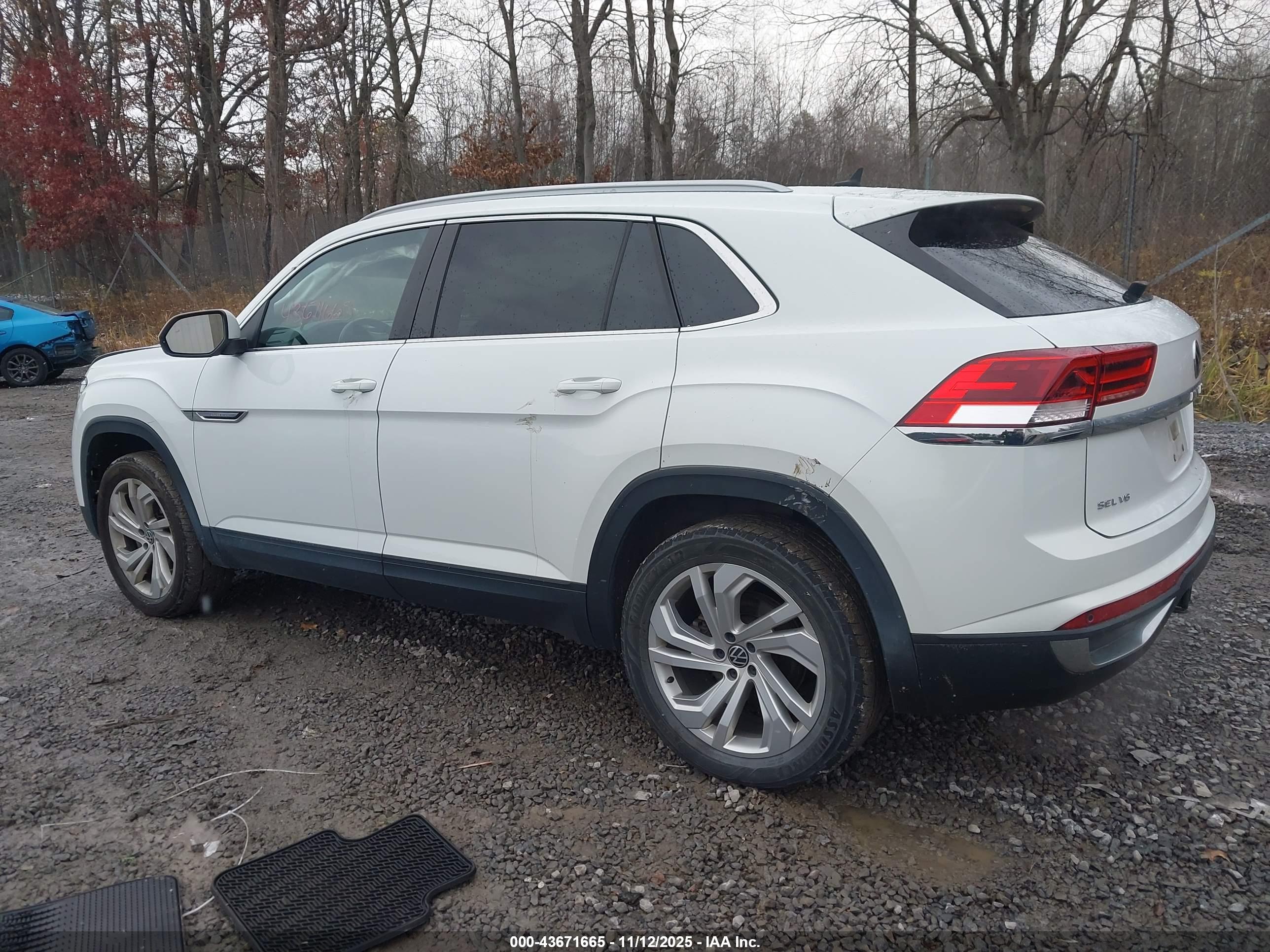 VOLKSWAGEN ATLAS image 3