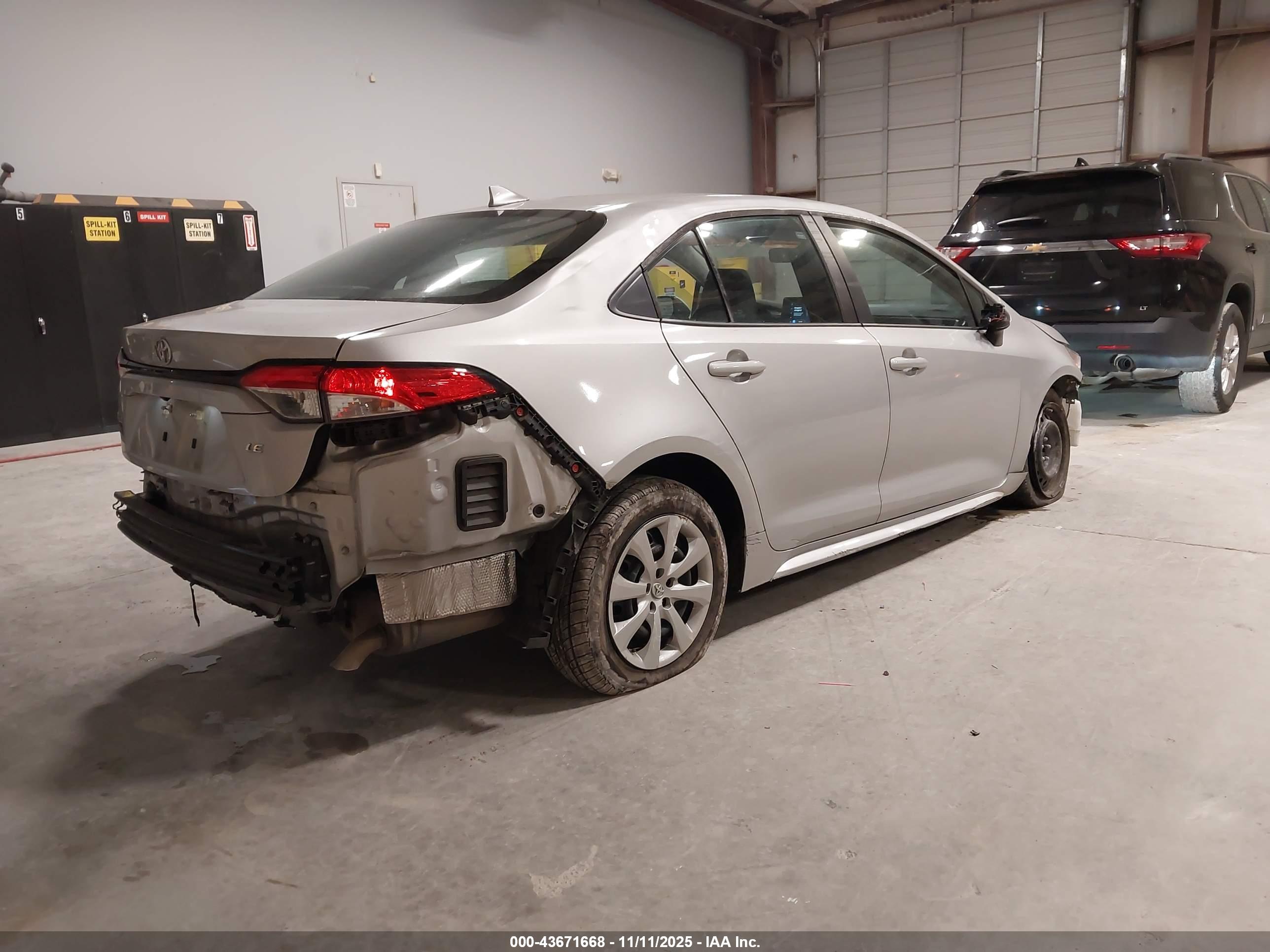 TOYOTA COROLLA image 4