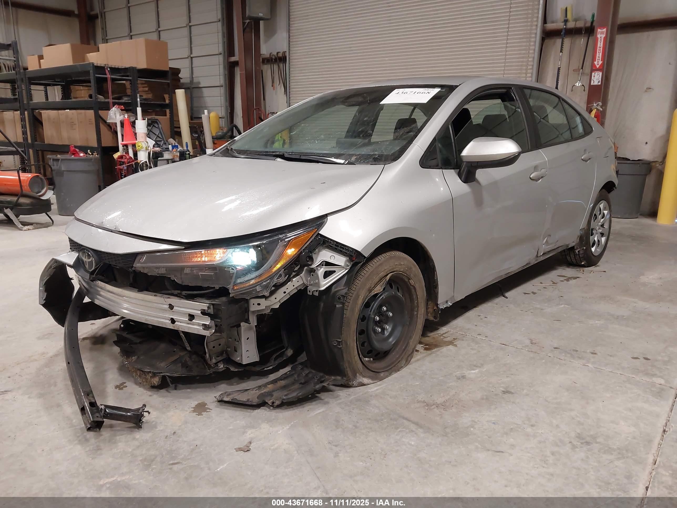 TOYOTA COROLLA image 6