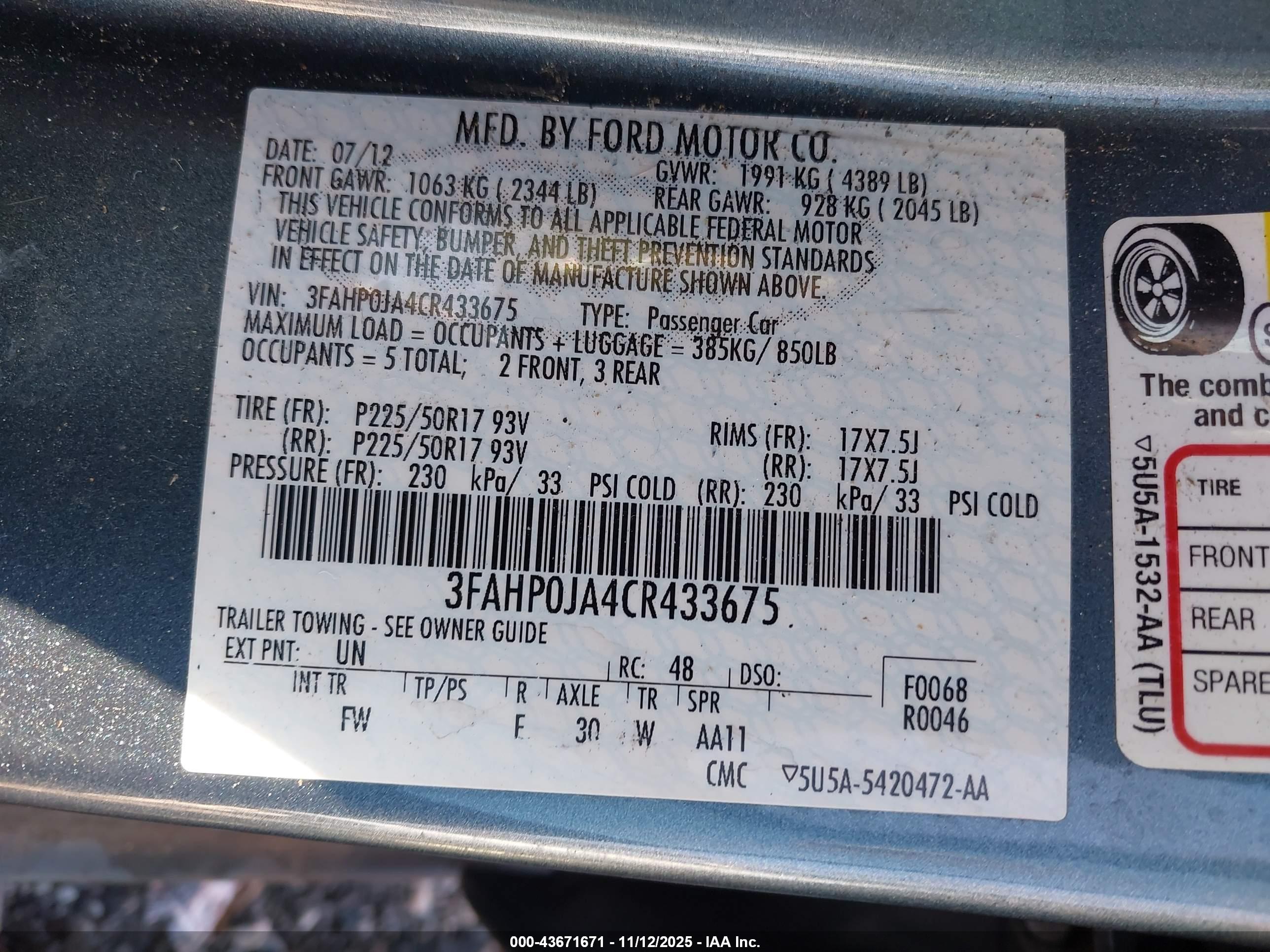 FORD FUSION image 9